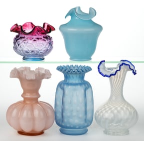 ASSORTED FENTON VASES, LOT OF FIVE