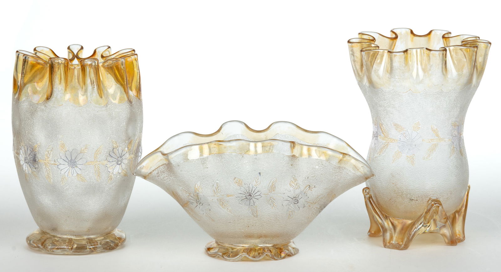 POMONA CORNFLOWER - FIRST-PATENT ETCHING ART GLASS ARTICLES, LOT OF THREE: POMONA CORNFLOWER - FIRST-PATENT ETCHING ART GLASS ARTICLES, LOT OF THREE, each colorless with amber and blue iridescence and etched decoration, comprising a plain fan-shaped sugar bowl, a D