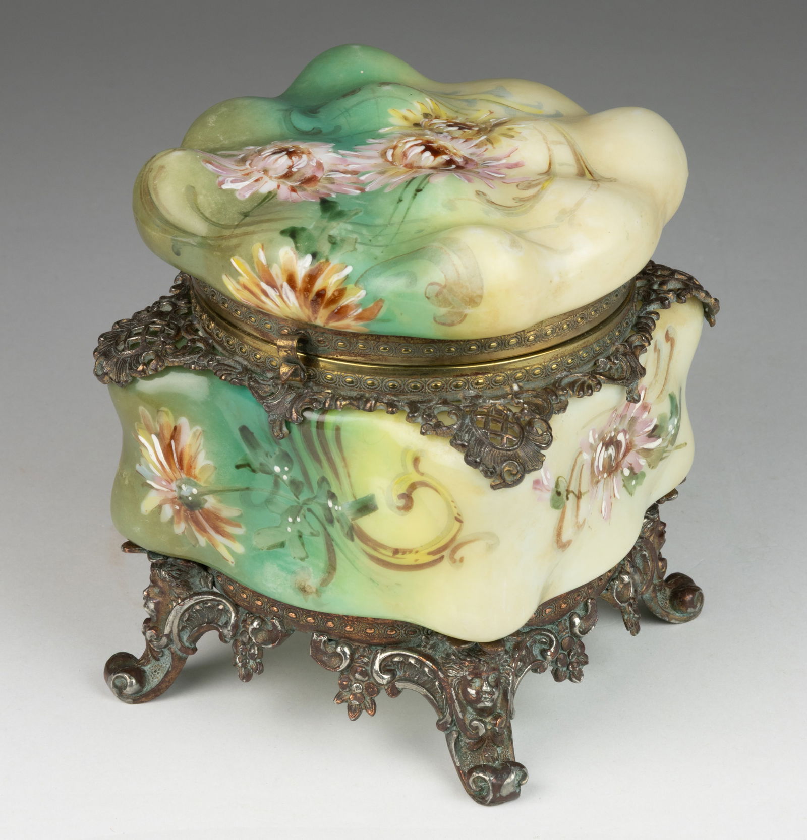 WAVE CREST ENAMEL-DECORATED ART GLASS JEWEL / DRESSER BOX (1 of 1)