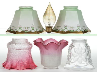 ASSORTED GLASS AND PORCELAIN ELECTRIC LAMP SHADES AND ACCESSORIES, LOT OF SIX