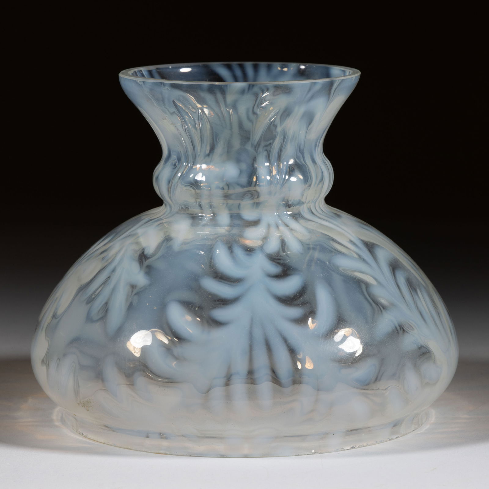 DAISY AND FERN VARIANT OPALESCENT GLASS MINIATURE / JUNIOR LAMP SHADE (1 of 1)