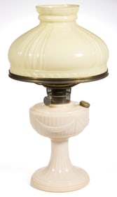 ALADDIN MODEL B-60 / SHORT LINCOLN DRAPE KEROSENE STAND LAMP