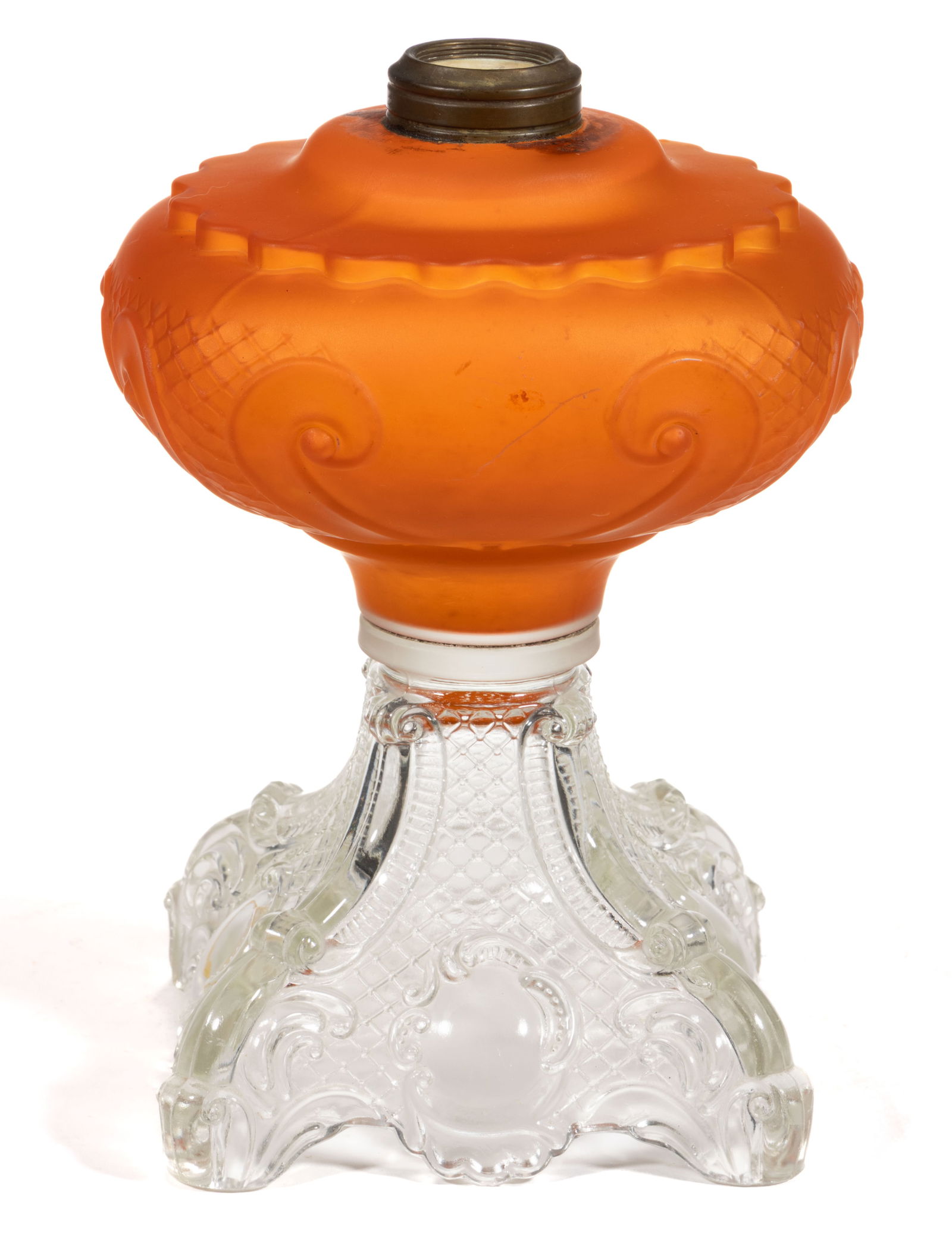 PRINCESS FEATHER MASSIVE FONT KEROSENE STAND LAMP (1 of 1)