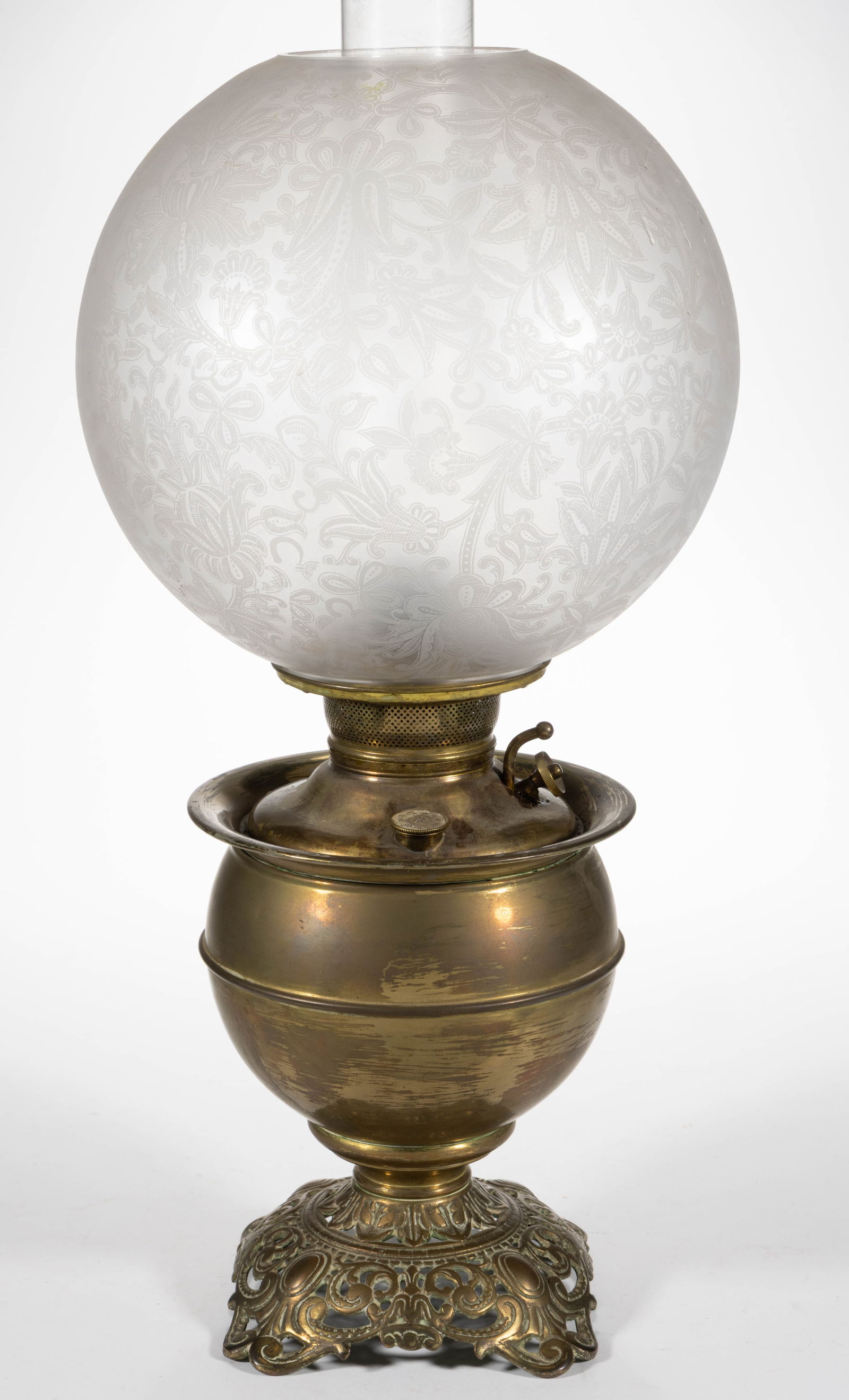 E. MILLER & CO. JUNO BRASS TABLE VASE LAMP (1 of 4)