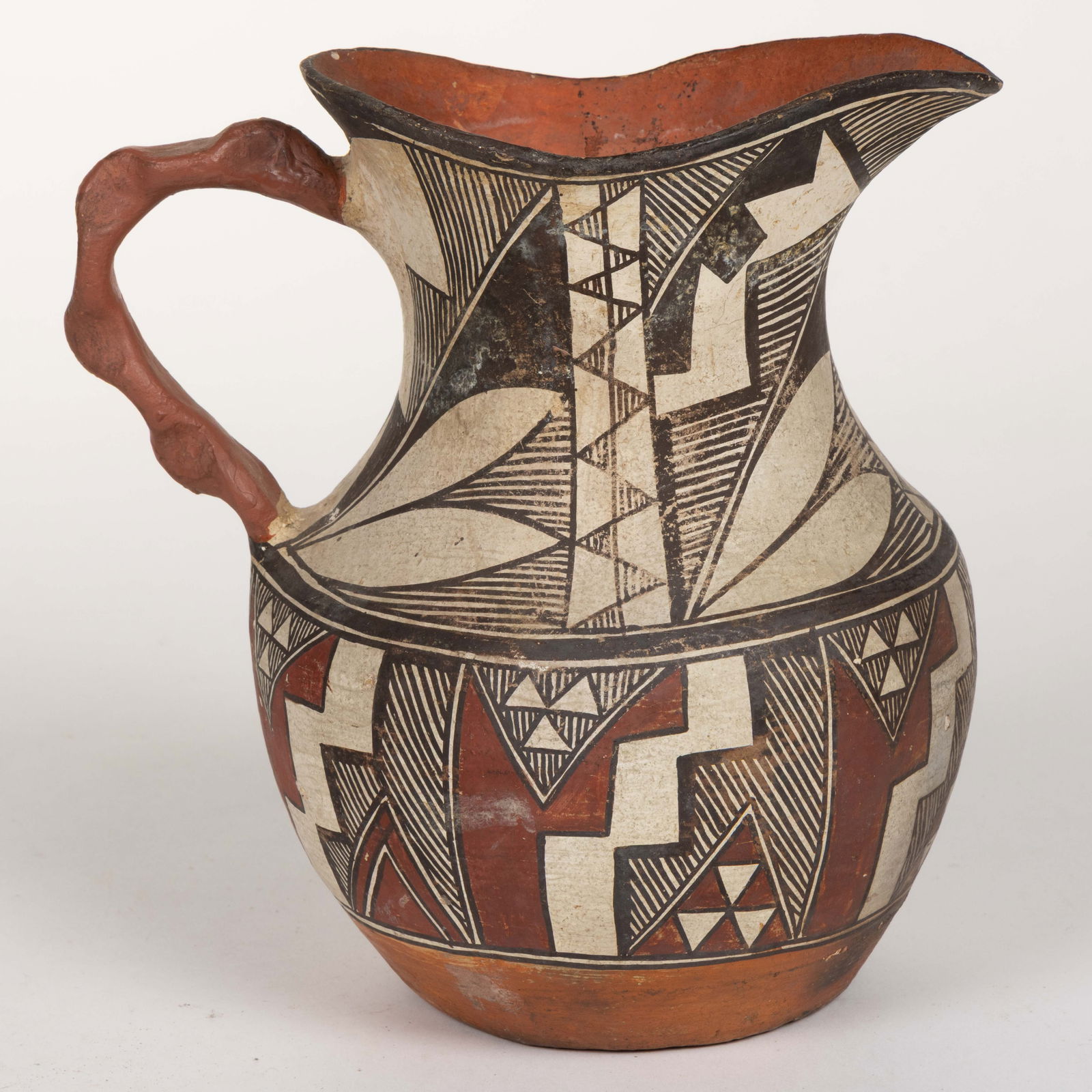 NATIVE AMERICAN ACOMA PUEBLO POTTERY PITCHER (1 of 5)