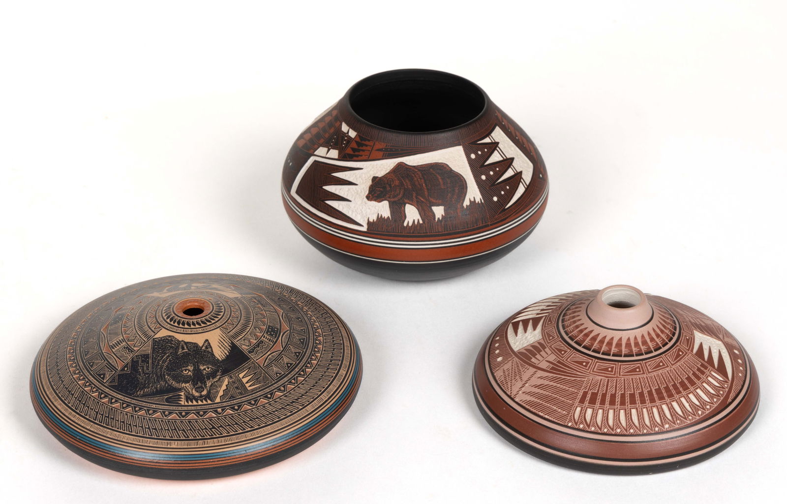 SIGNED BOB LANSING (B.1966) NATIVE AMERICAN NAVAJO POTTERY SEED POTS, LOT OF THREE (1 of 4)