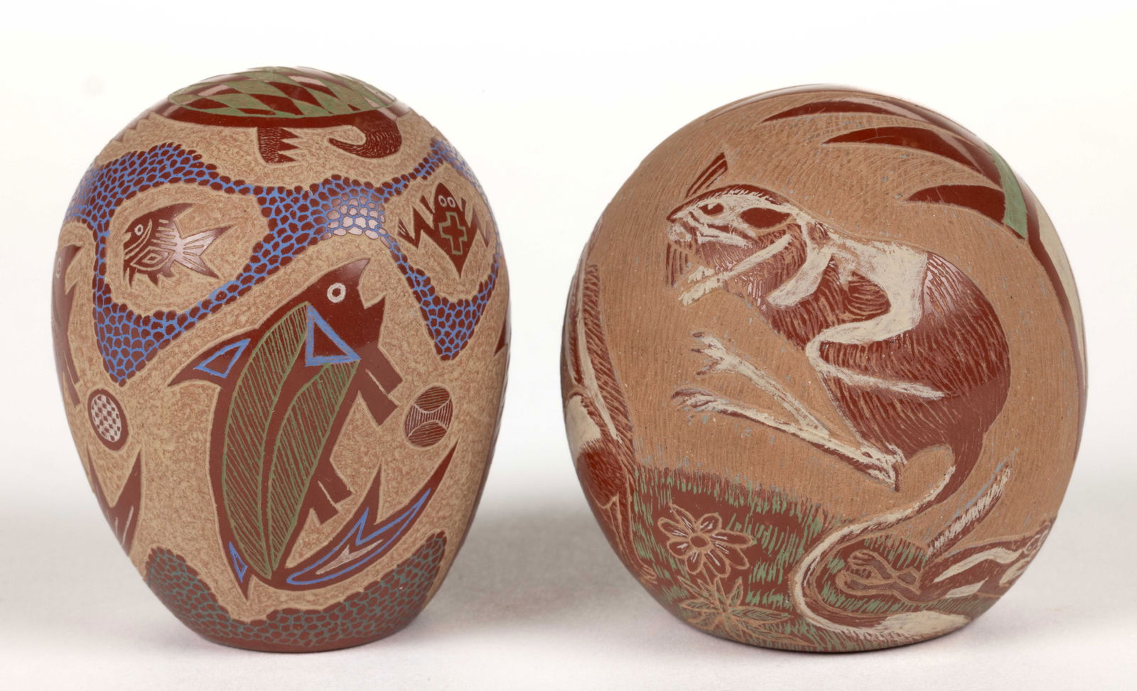 SIGNED LONEWOLF FAMILY NATIVE AMERICAN SANTA CLARA PUEBLO POTTERY SEED JARS, LOT OF TWO (1 of 6)