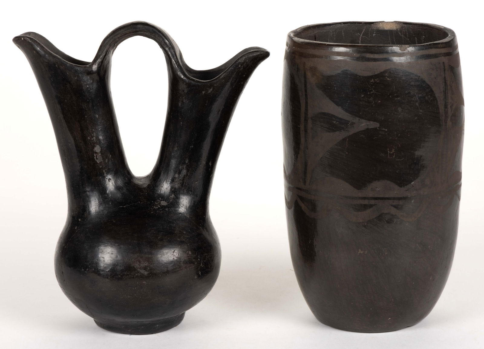 NATIVE AMERICAN SANTA CLARA PUEBLO BLACKWARE POTTERY VESSELS, LOT OF TWO (1 of 5)