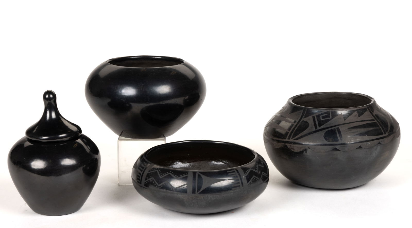 SIGNED NATIVE AMERICAN SAN ILDEFONSO PUEBLO BLACKWARE POTTERY LOT OF FOUR (1 of 4)