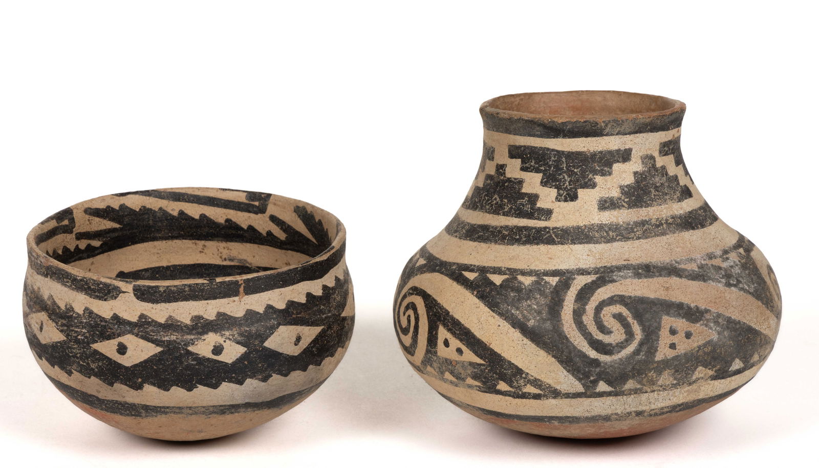 NATIVE AMERICAN ANCESTRAL PUEBLO POTTERY VESSELS, LOT OF TWO (1 of 6)