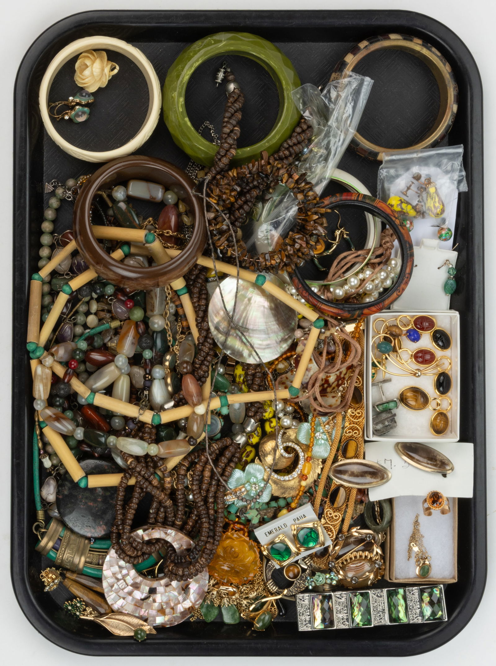 VINTAGE / CONTEMPORARY COSTUME JEWELRY, UNCOUNTED LOT (1 of 1)