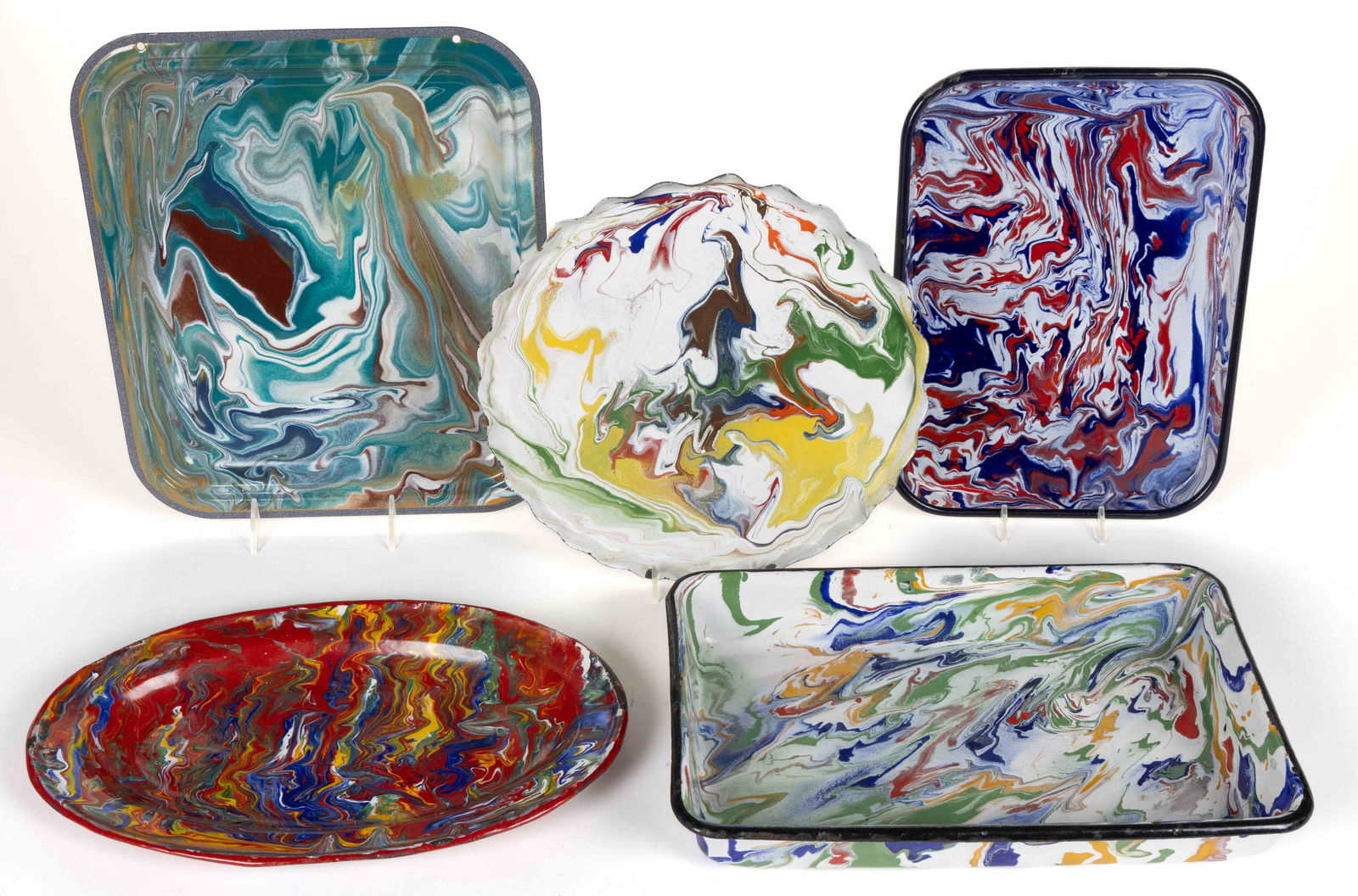 GRANITEWARE / ENAMELWARE END-OF-DAY TRAYS / BAKING PANS, LOT OF FIVE (1 of 1)