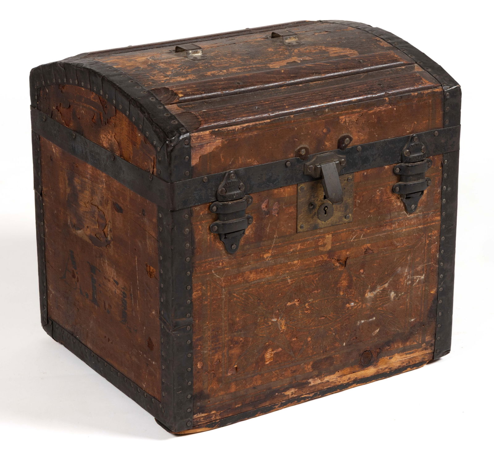 AMERICAN DIMINUTIVE TRAVELING / STEAMER TRUNK (1 of 5)