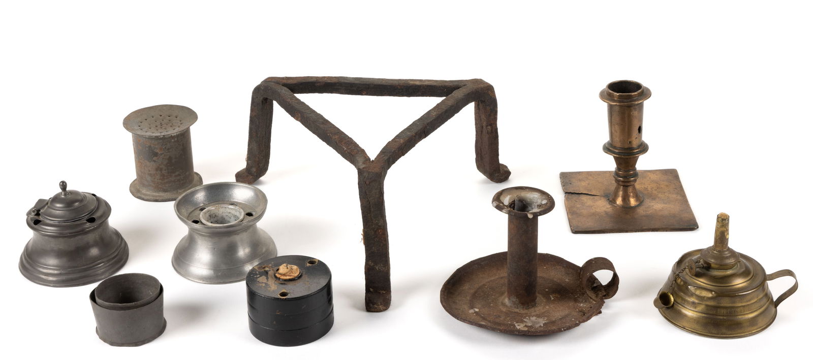 ASSORTED COUNTRY ACCESSORIES, LOT OF NINE (1 of 1)