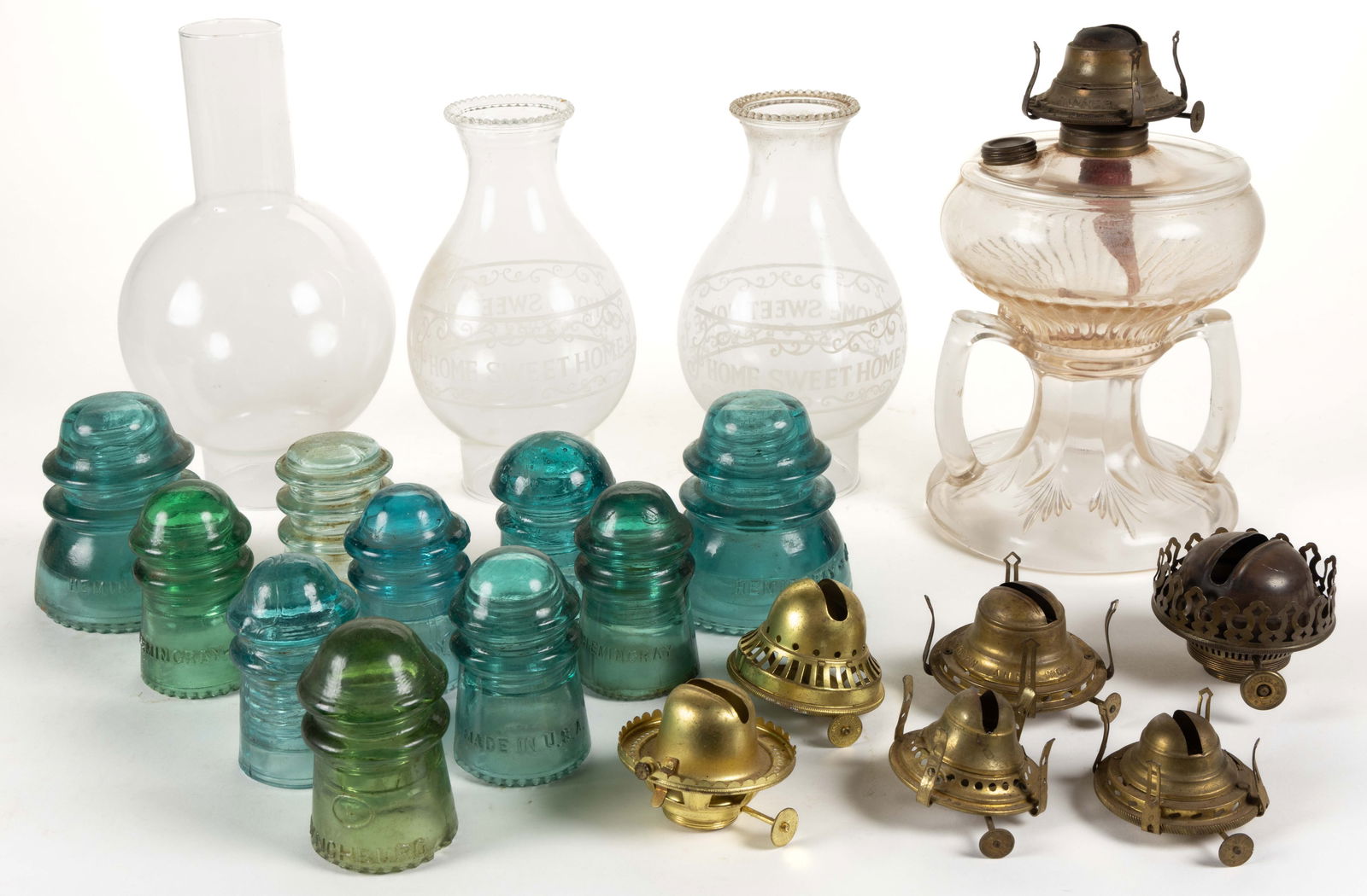 ASSORTED GLASS INSULATORS AND LIGHTING ARTICLES, UNCOUNTED LOT (1 of 1)