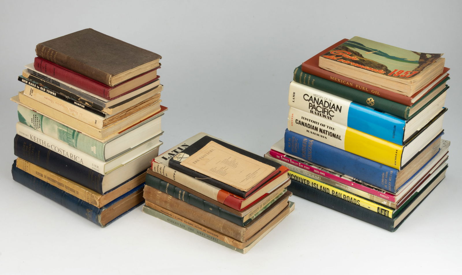 ASSORTED INTERNATIONAL RAILROAD HISTORICAL VOLUMES AND PRINTED MATERIALS, LOT OF 34 (1 of 1)