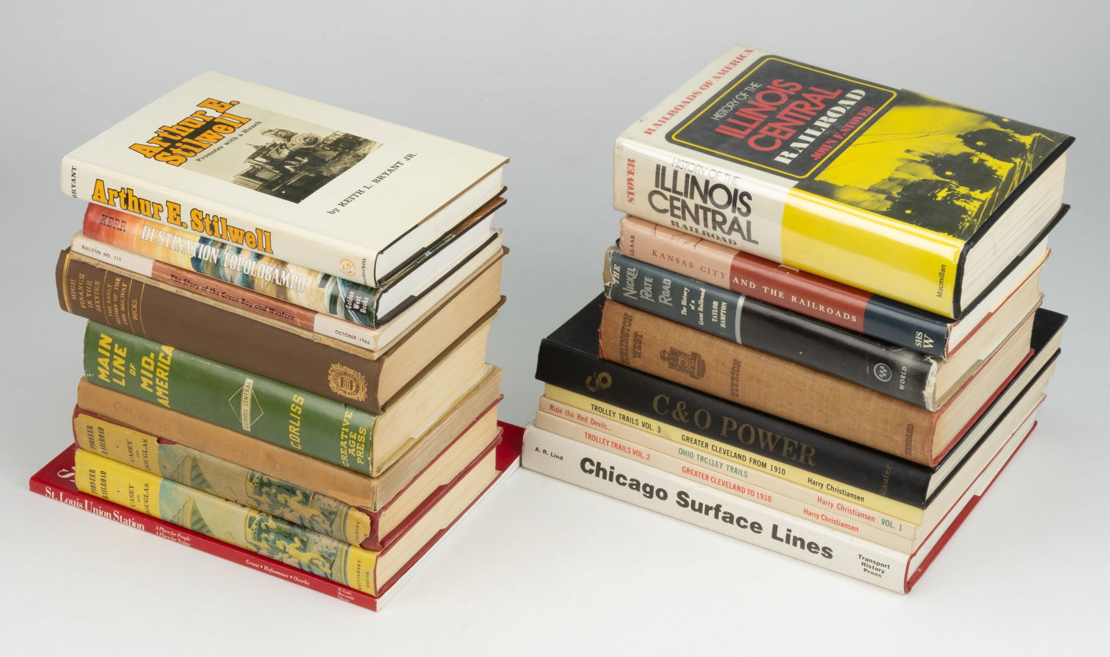 ASSORTED UNITED STATES RAILROAD HISTORICAL VOLUMES AND PRINTED MATERIALS, LOT OF 19 (1 of 1)