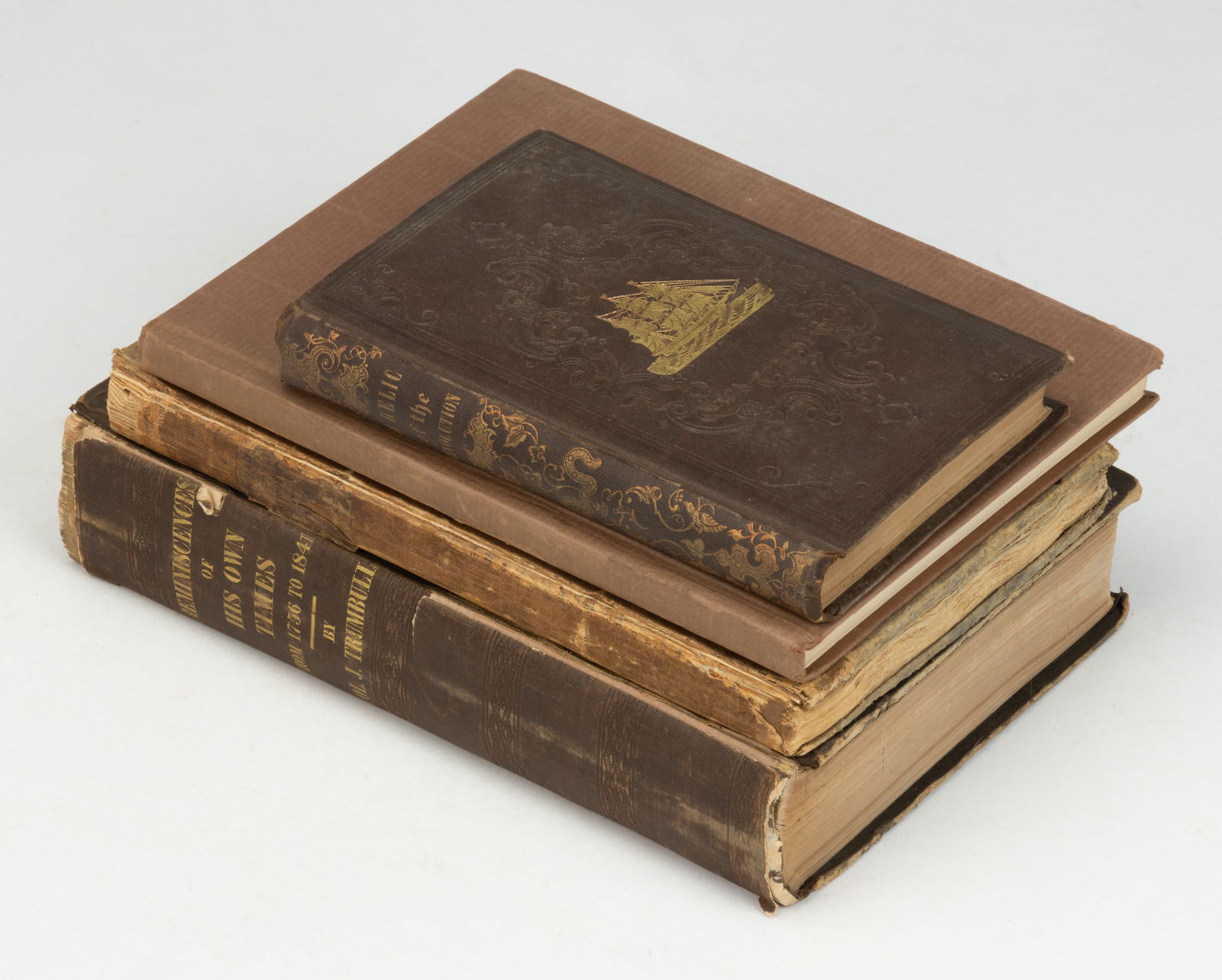 ANTIQUARIAN AND LIMITED EDITION REVOLUTIONARY WAR HISTORICAL VOLUMES, LOT OF FOUR (1 of 1)