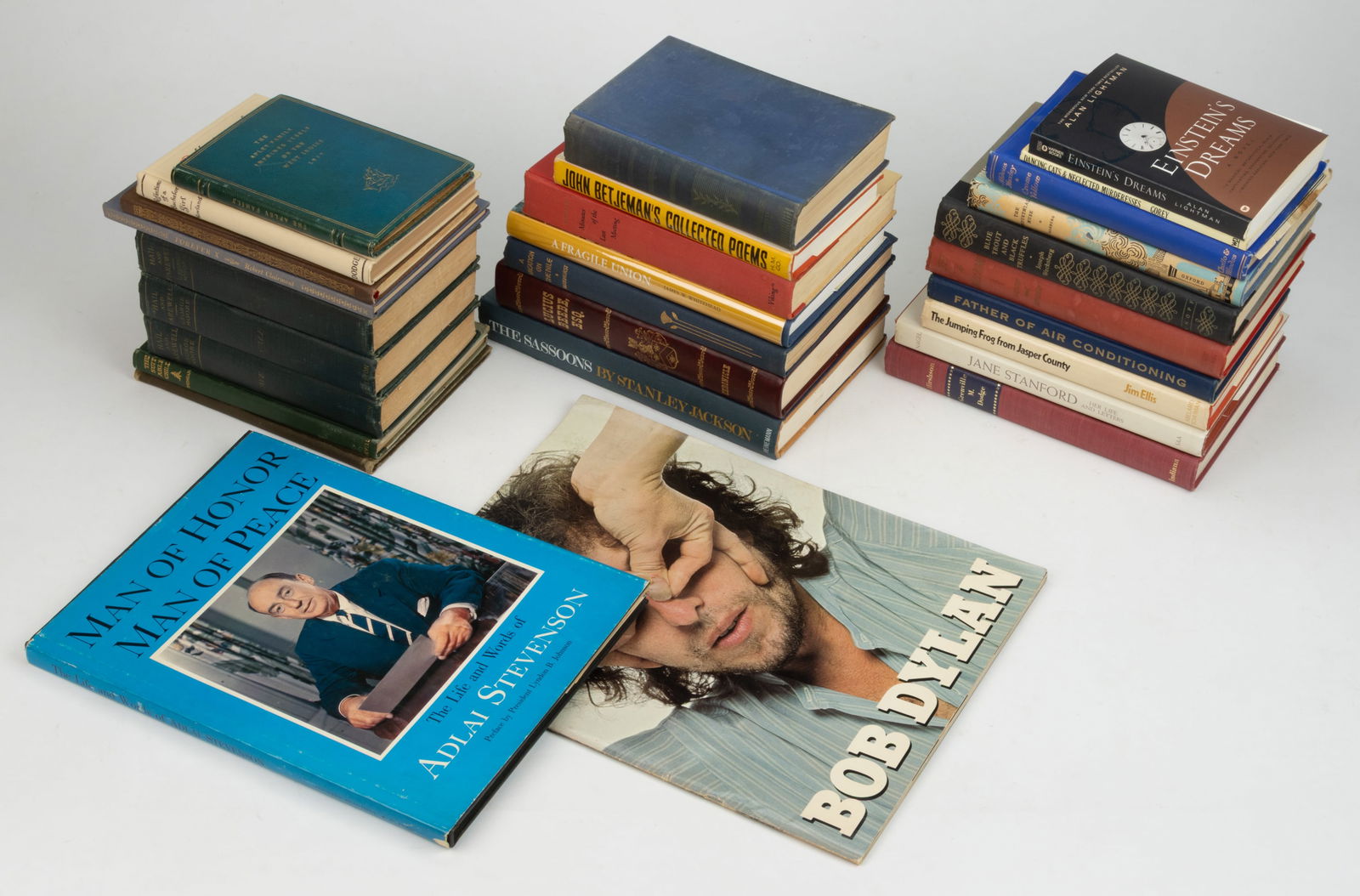 ASSORTED LITERATURE AND NON-FICTION VOLUMES, LOT OF 28 (1 of 1)