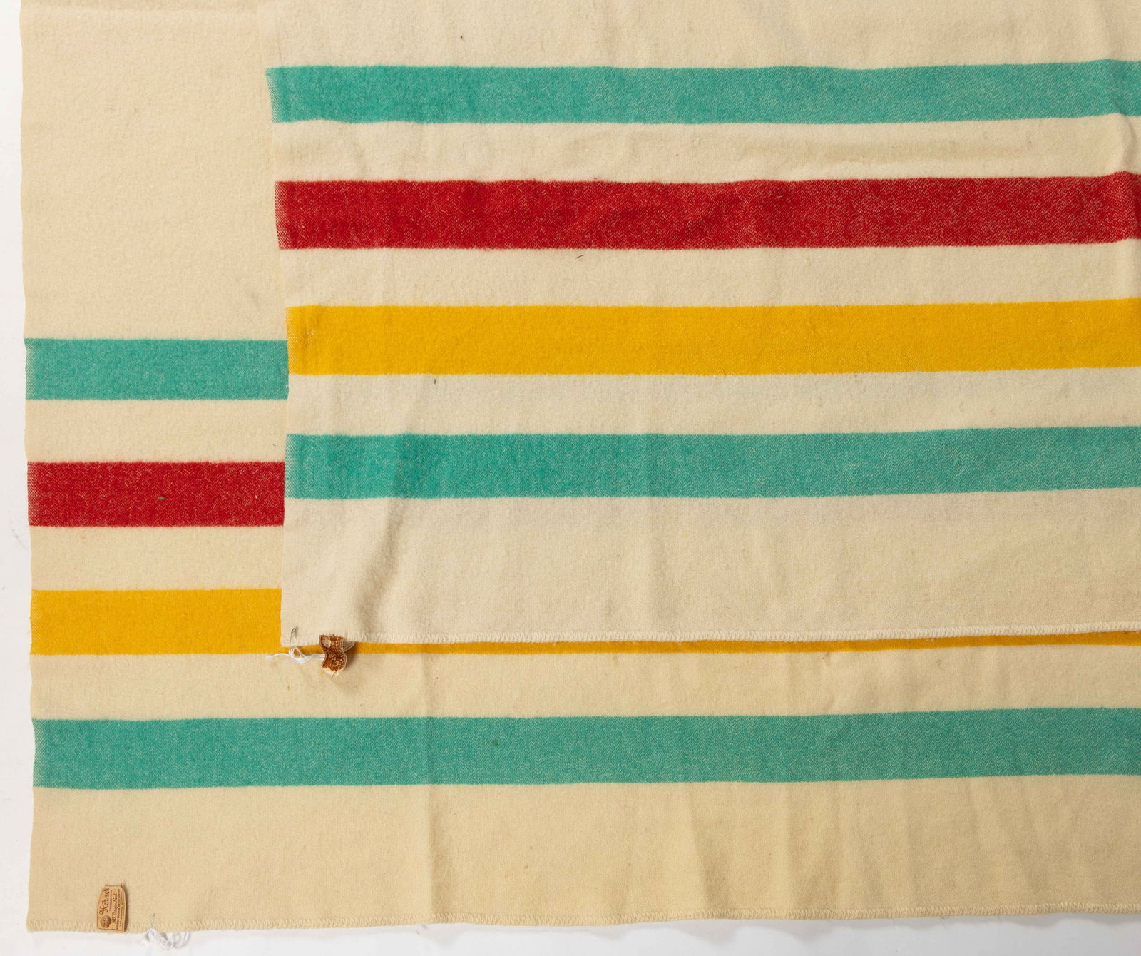 HORNER WOOLEN MILLS CO. WOOL BLANKETS, PAIR (1 of 4)