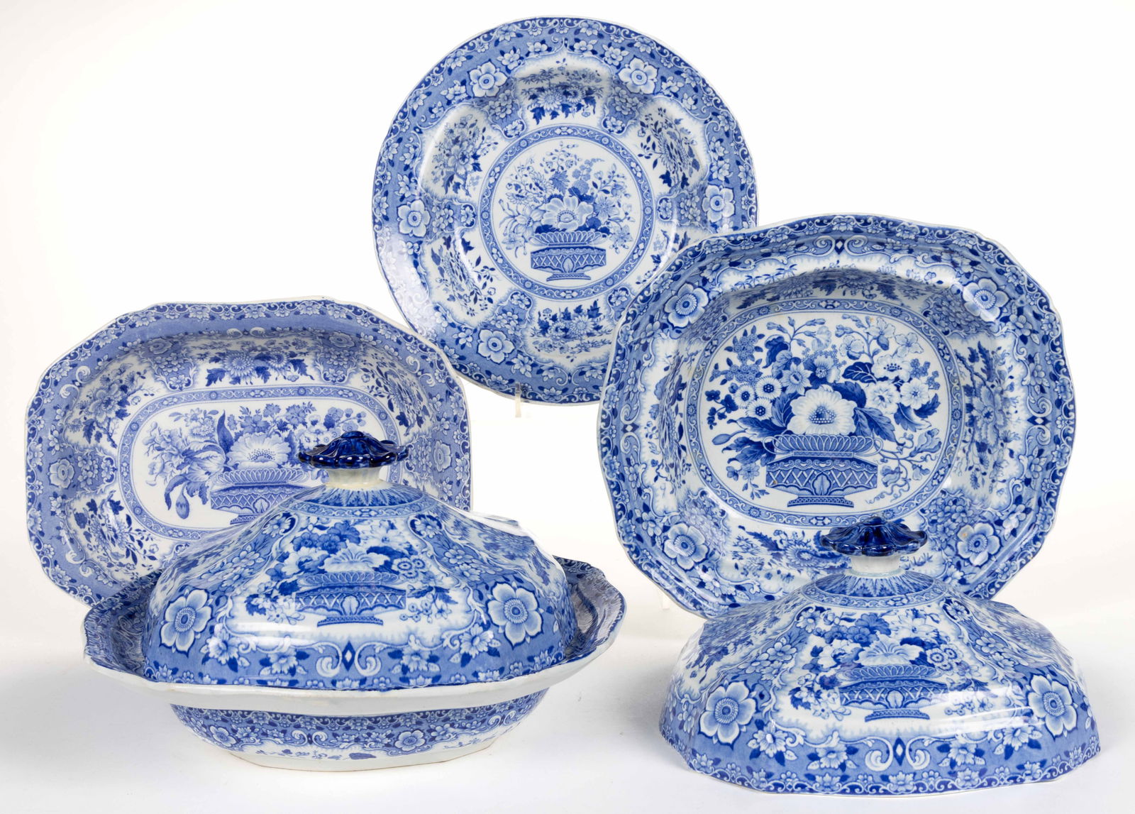 STAFFORDSHIRE BLUE TRANSFER-PRINTED FILIGREE / "NANKEEN" CERAMIC TABLE ARTICLES, LOT OF FOUR (1 of 1)