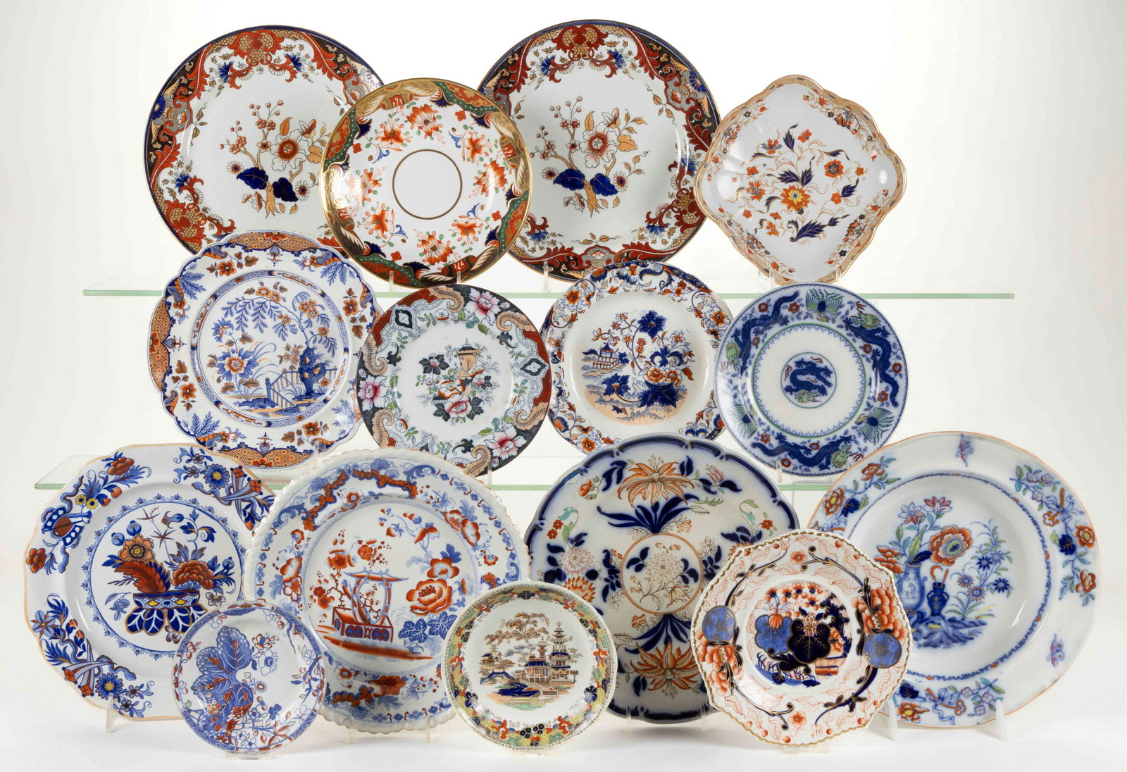 STAFFORDSHIRE TRANSFER-PRINTED CERAMIC IMARI-STYLE TABLE ARTICLES, LOT OF 15 (1 of 1)