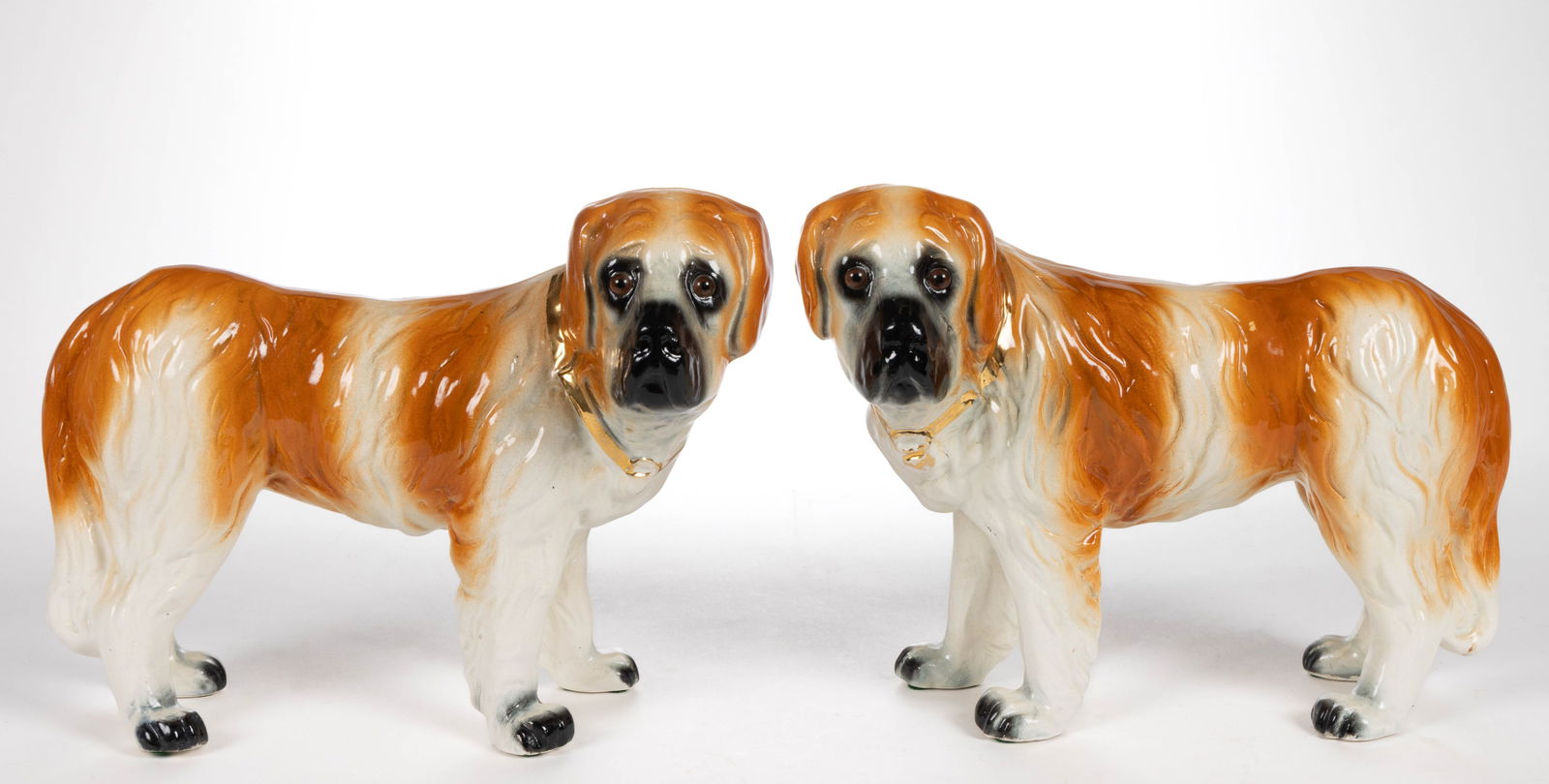 ENGLISH STAFFORDSHIRE HAND-PAINTED CERAMIC LARGE DOG PAIR (1 of 4)