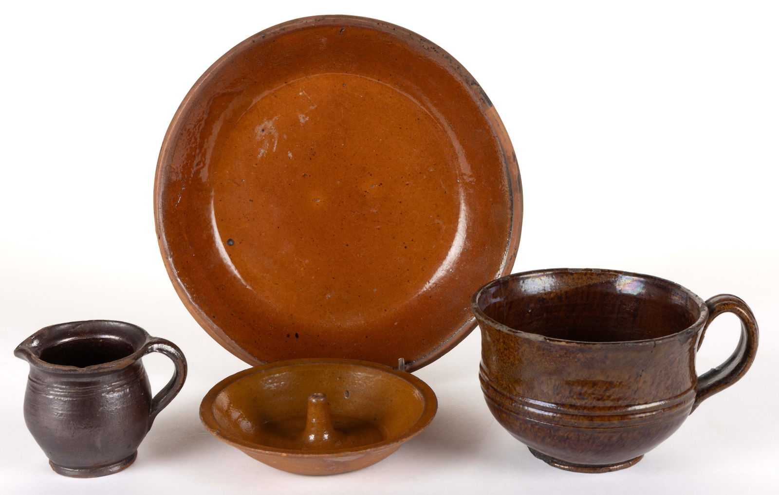 AMERICAN EARTHENWARE / REDWARE KITCHEN ARTICLES, LOT OF FOUR (1 of 2)