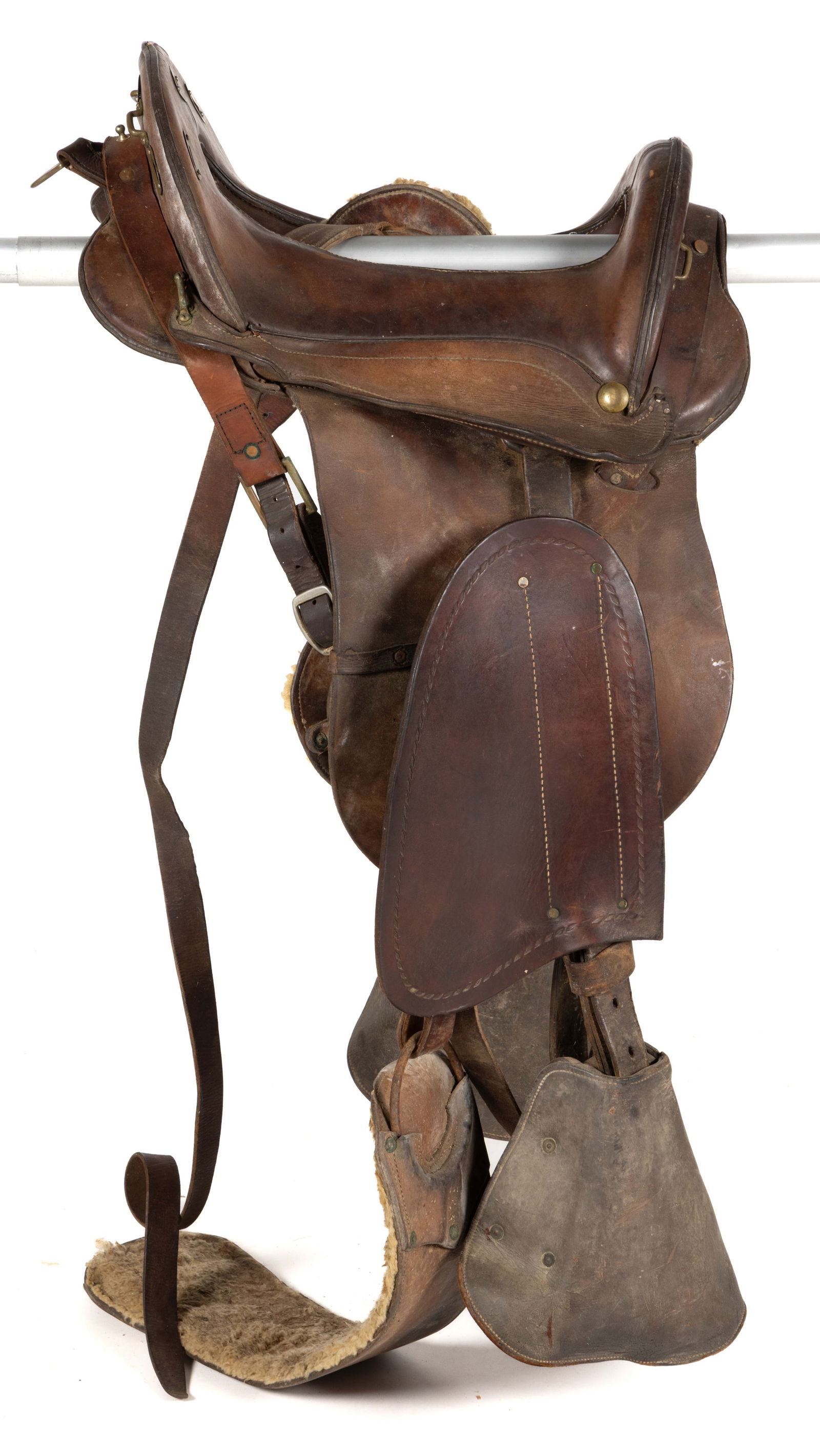 UNITED STATES MILITARY MCCLELLAN SADDLE (1 of 3)