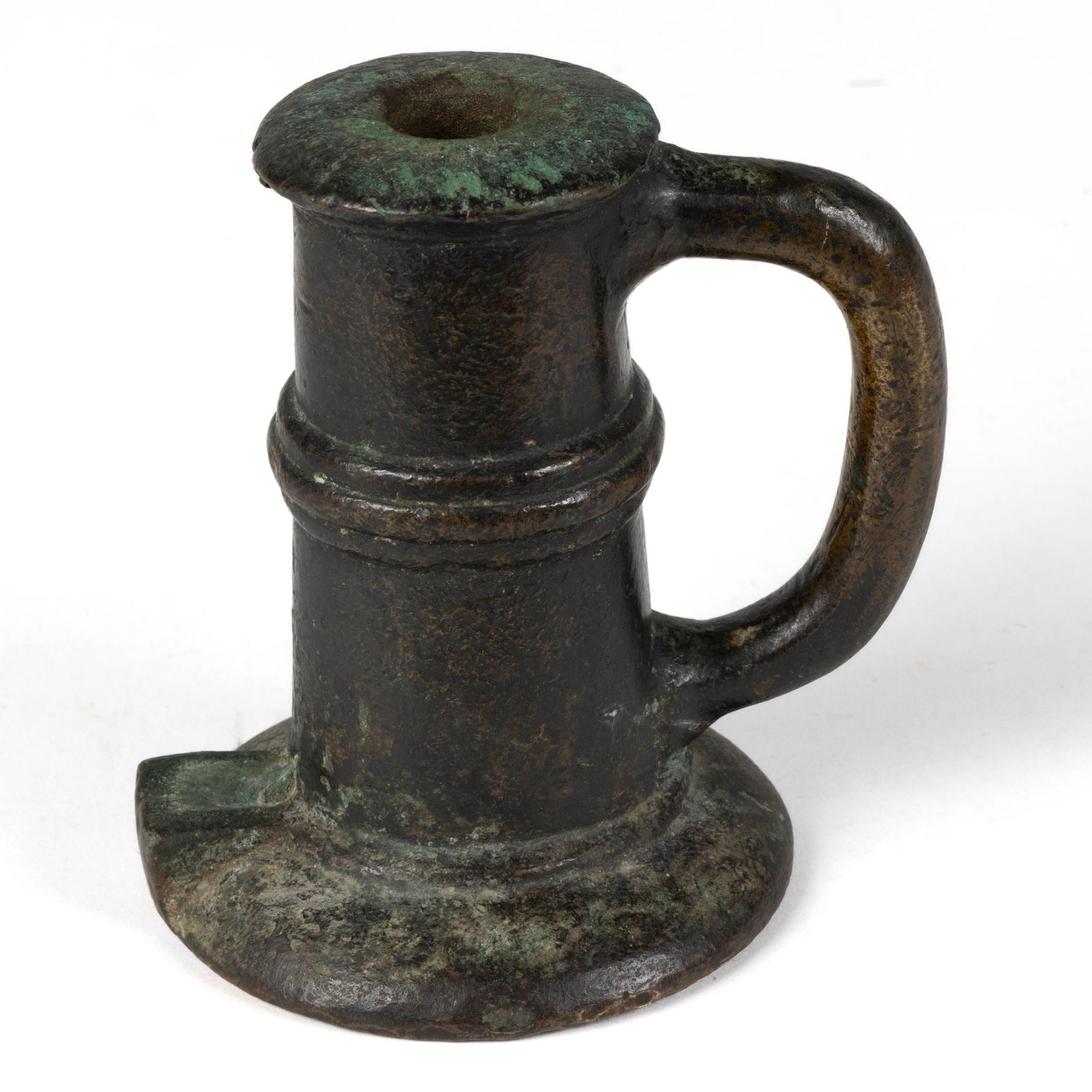 SPANISH 17TH CENTURY BRONZE SIGNAL CANNON: SPANISH 17TH CENTURY BRONZE SIGNAL CANNON, approximately .75 cal., slightly tapered cylindrical body with flanged rim, ringed center, and D-shaped handle, raised on a flaring circular foot with fuse s