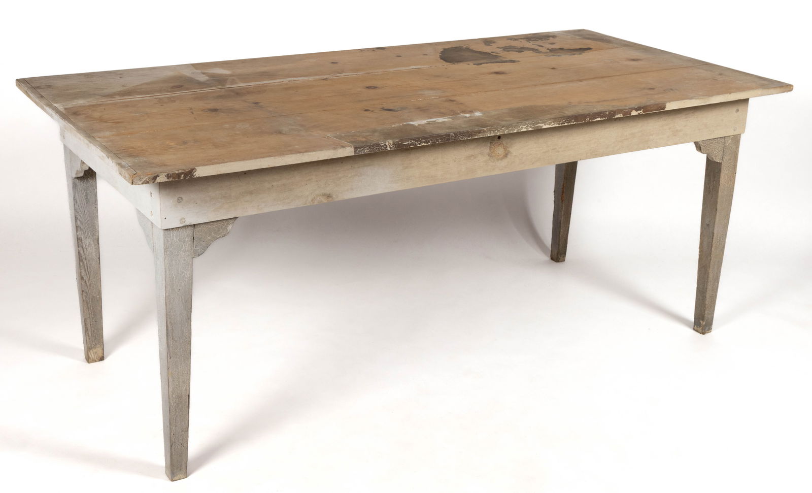 PENDLETON CO., WEST VIRGINIA PAINTED PINE FARM TABLE (1 of 4)