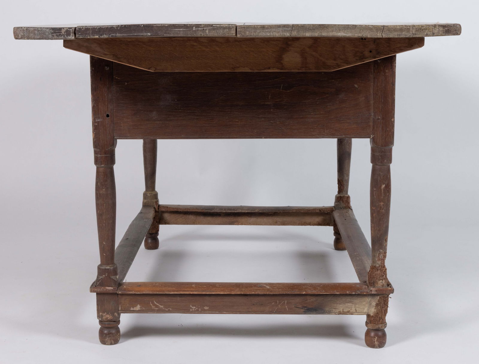 MID-ATLANTIC WALNUT TAVERN TABLE - 3