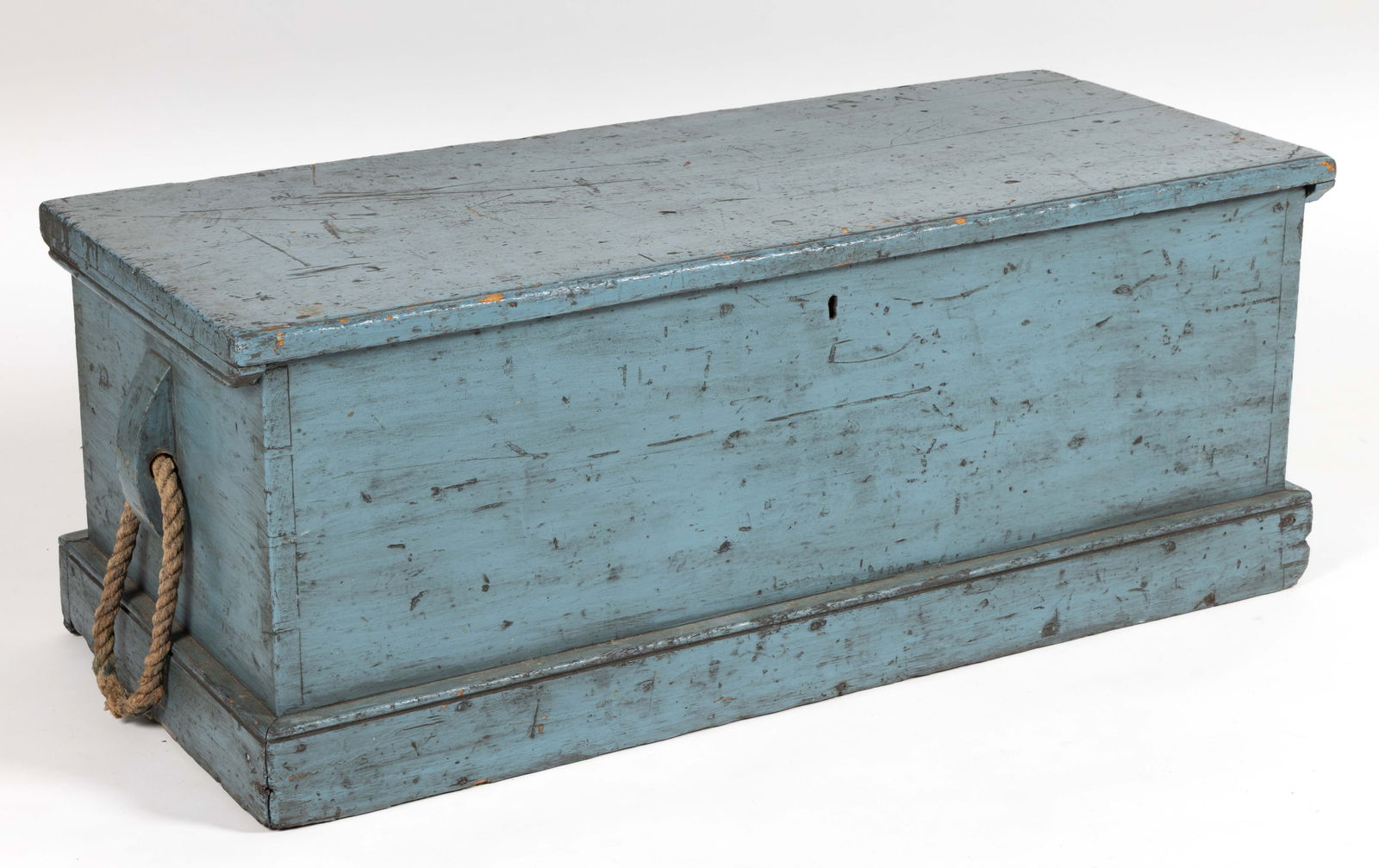 MASSACHUSETTS PAINTED WHITE PINE SEA CAPTAIN'S CHEST WITH CAPT. THOMAS CHATFIELD ASSOCIATION (1 of 7)