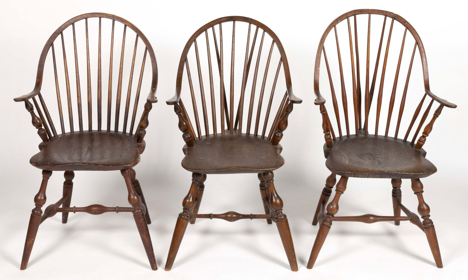 AMERICAN WINDSOR BOWBACK CONTINUOUS ARM ARMCHAIRS, LOT OF THREE (1 of 3)