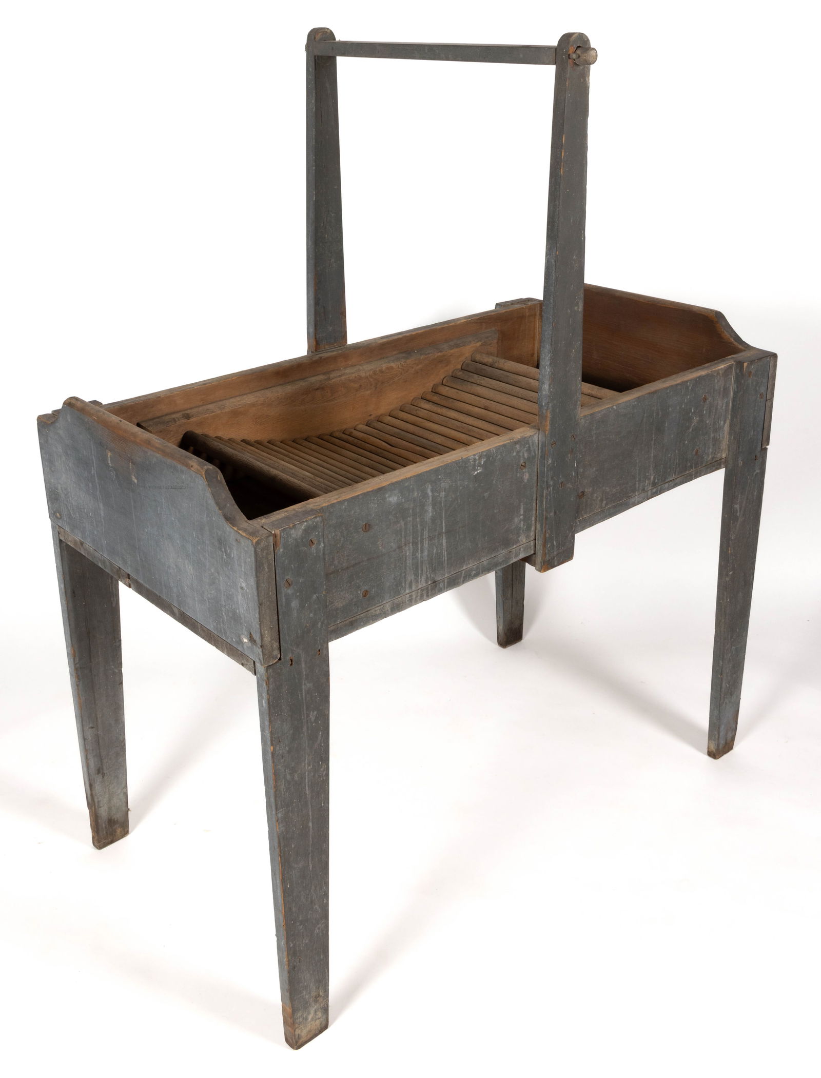 AMERICAN PAINTED PINE WASHING MACHINE / TABLE - 2