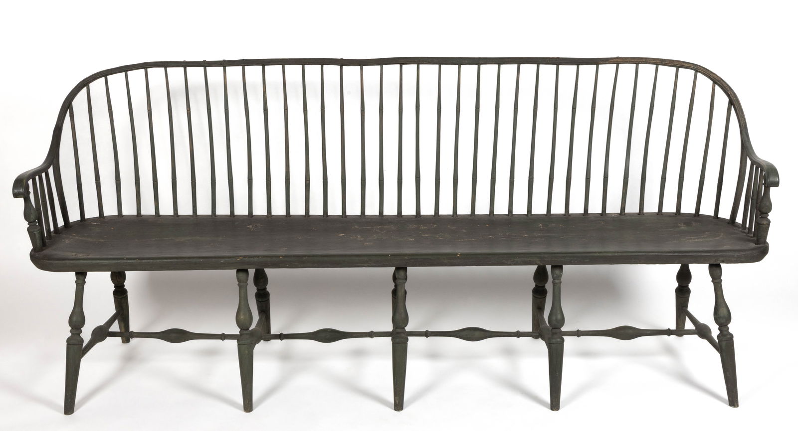 AMERICAN CONTINUOUS-ARM WINDSOR BENCH (1 of 4)