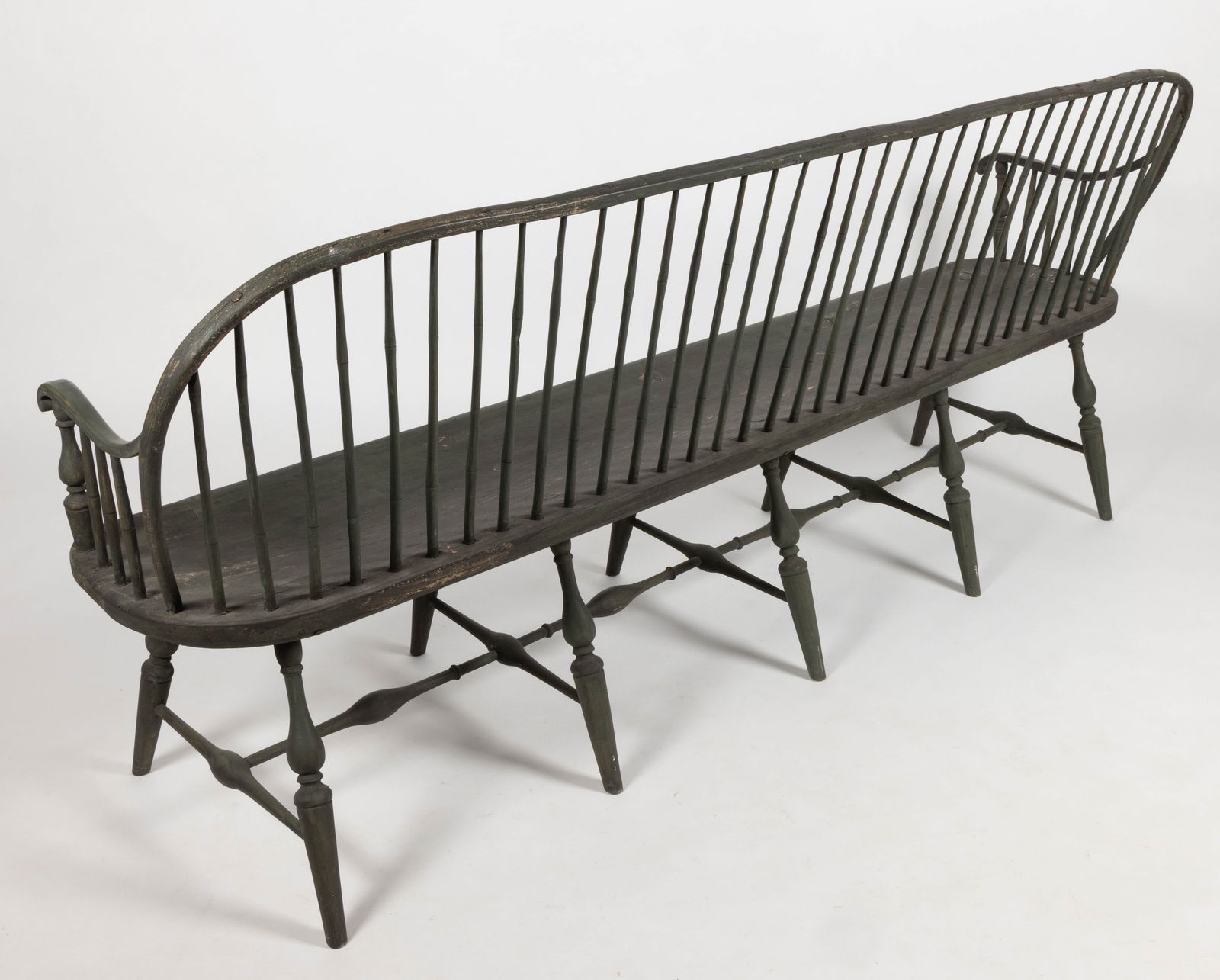 AMERICAN CONTINUOUS-ARM WINDSOR BENCH - 3