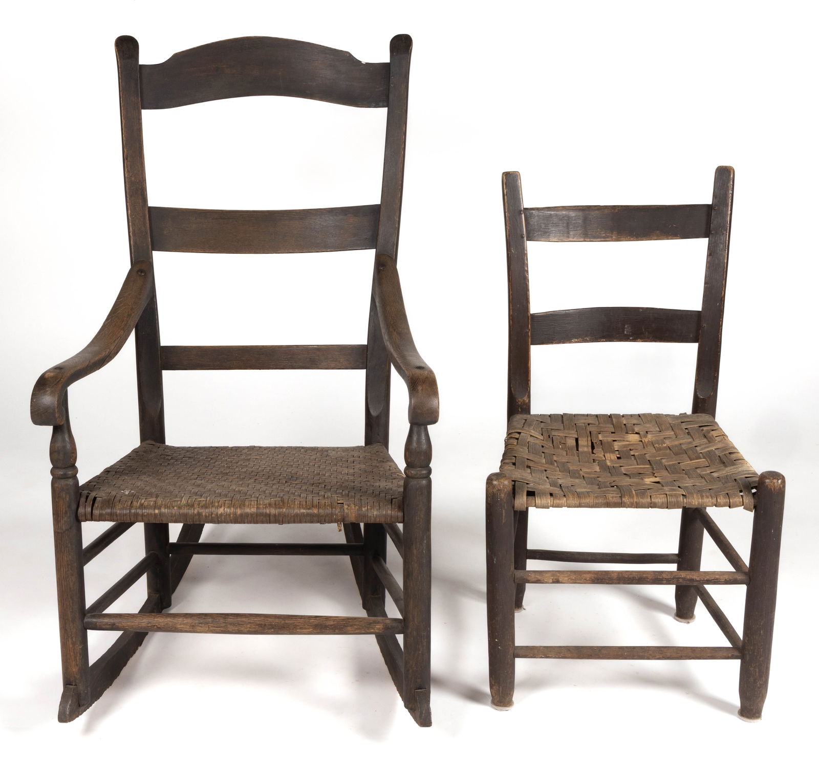 SHENANDOAH VALLEY OF VIRGINIA OAK ROCKING CHAIR / ROCKER AND NORTH CAROLINA OAK SIDE CHAIR, LOT OF (1 of 3)