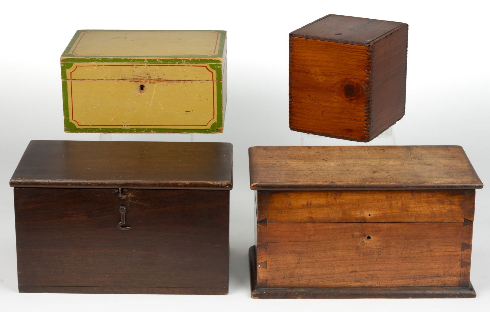 AMERICAN COUNTRY WOODEN STORAGE BOXES, LOT OF FOUR (1 of 3)