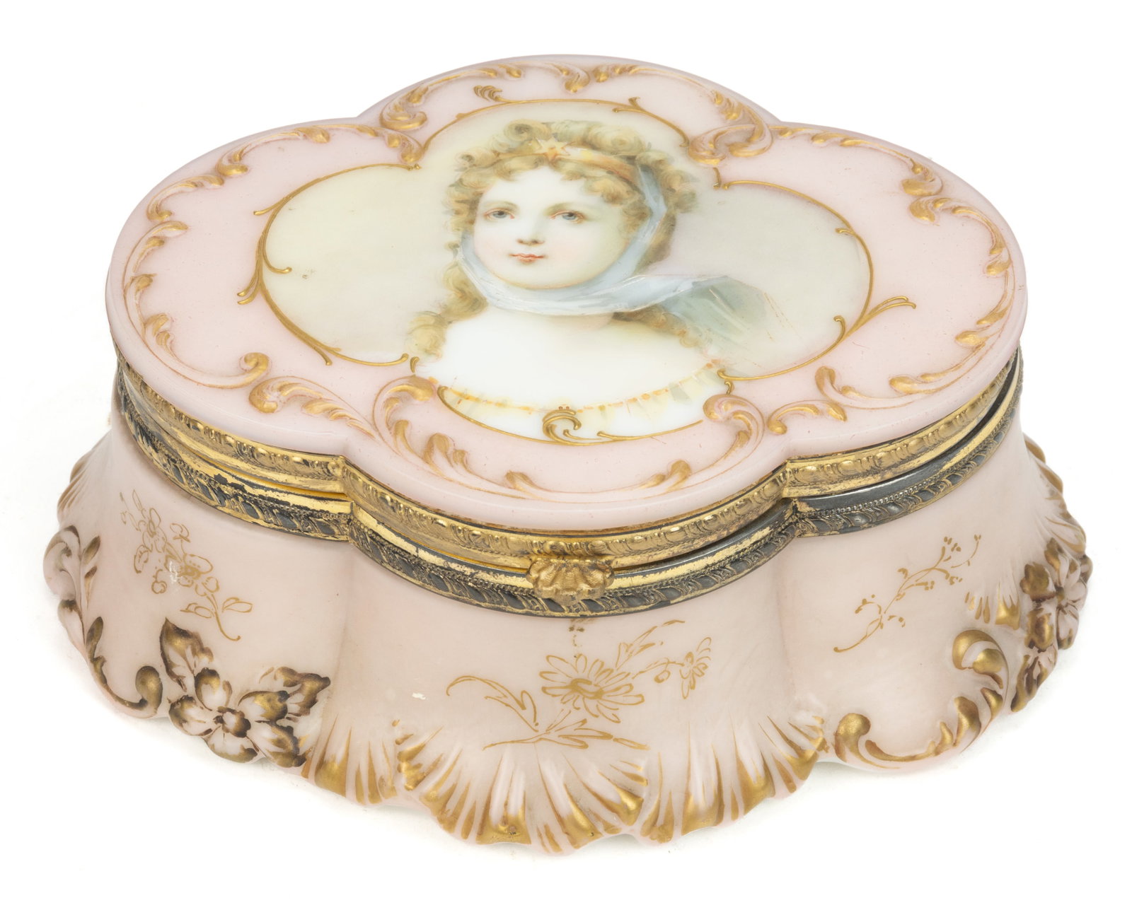 MT. WASHINGTON PAIRPOINT PORTRAIT-DECORATED OPAL JEWEL CASKET / DRESSER BOX (1 of 2)