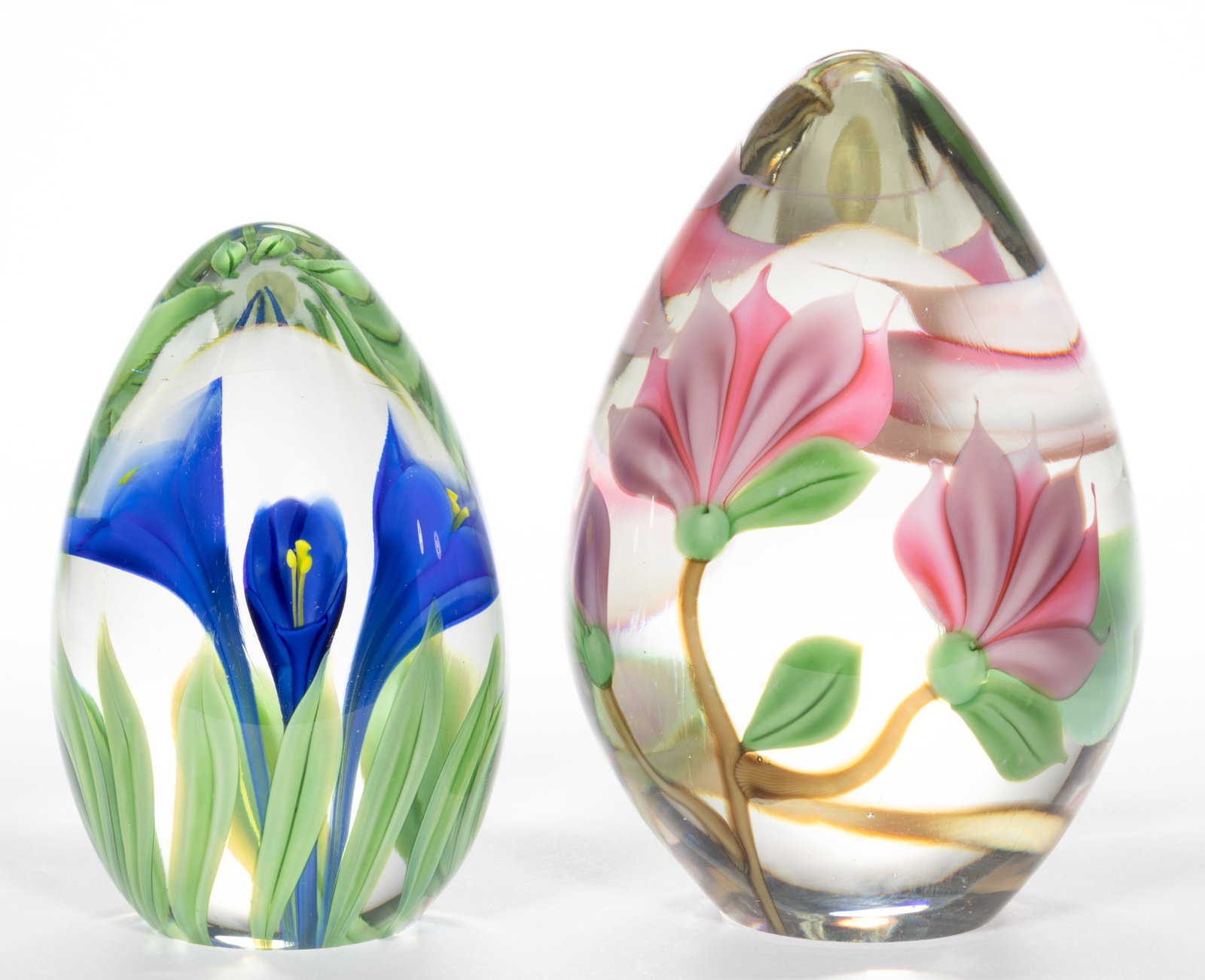 ORIENT AND FLUME EGG FORM UPRIGHT LAMPWORK STUDIO ART GLASS PAPERWEIGHTS, LOT OF TWO (1 of 3)