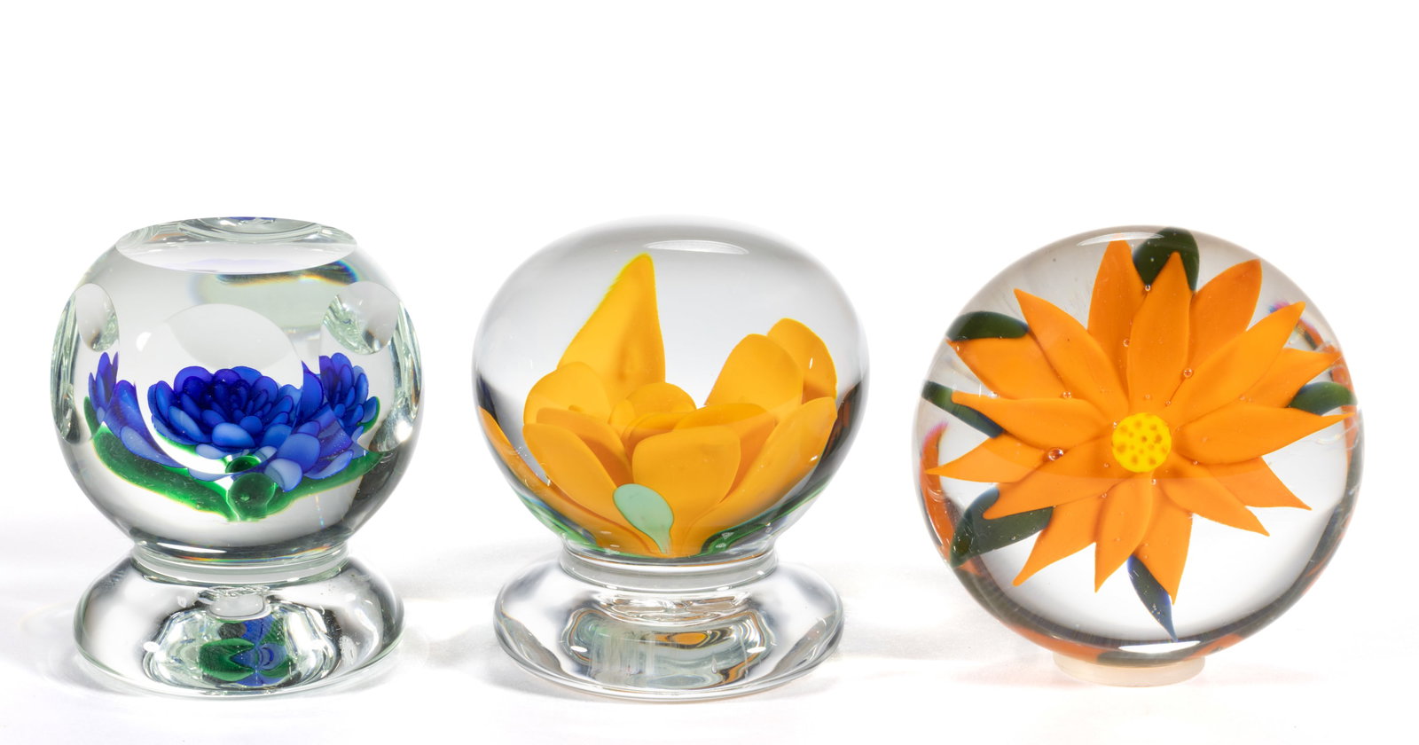 HAROLD HACKER (AMERICAN, 1907-1989) FLORAL LAMPWORK STUDIO ART GLASS PAPERWEIGHTS, LOT OF THREE (1 of 2)