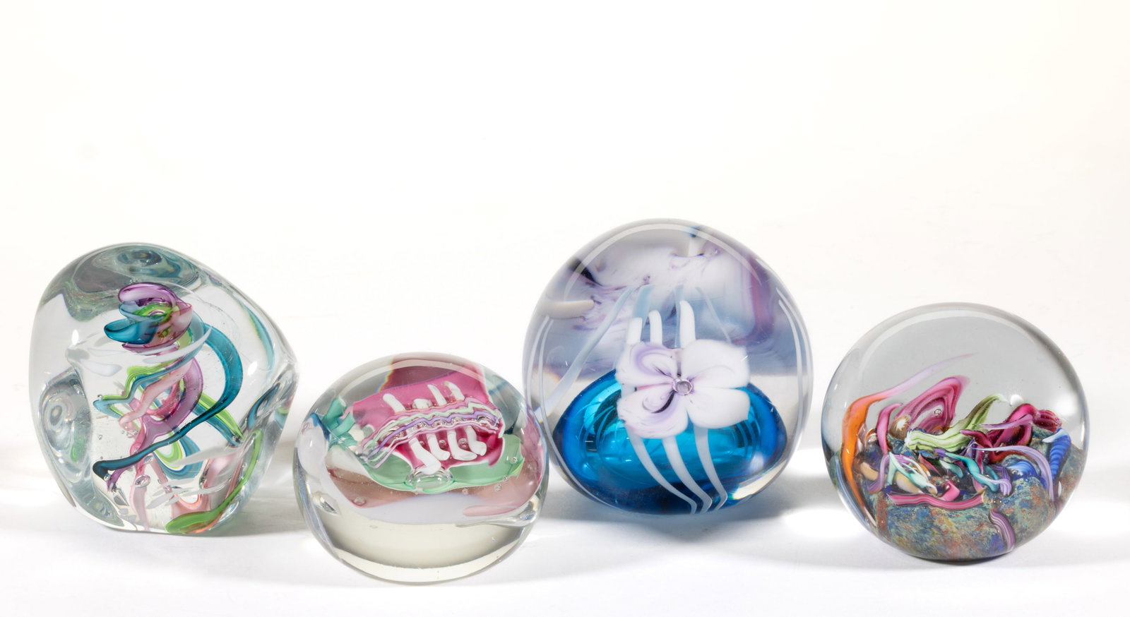ASSORTED VINTAGE AND CONTEMPORARY ART GLASS PAPERWEIGHTS, LOT OF FOUR (1 of 1)