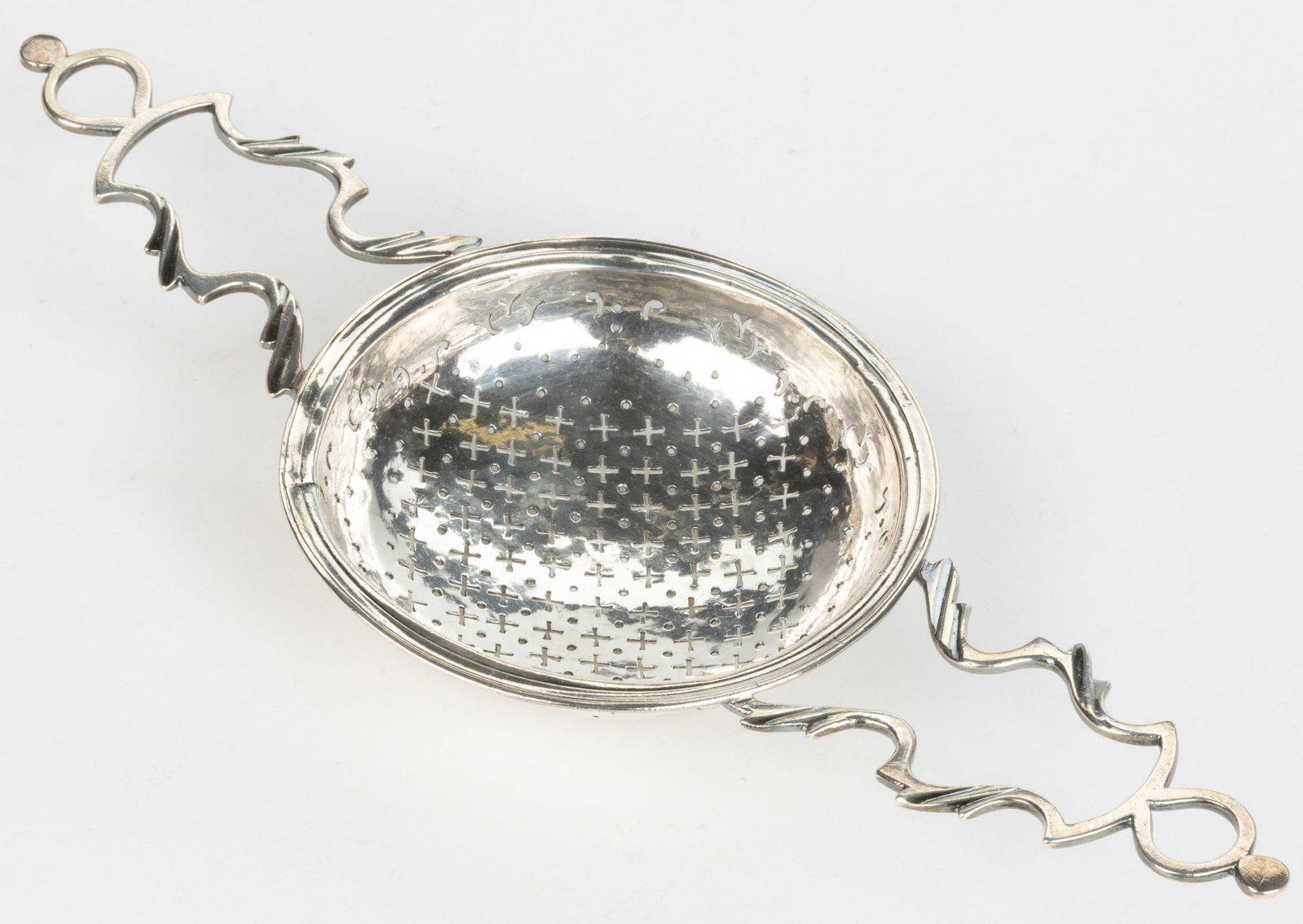 MASSACHUSETTS COLONIAL SILVER PUNCH STRAINER (1 of 4)