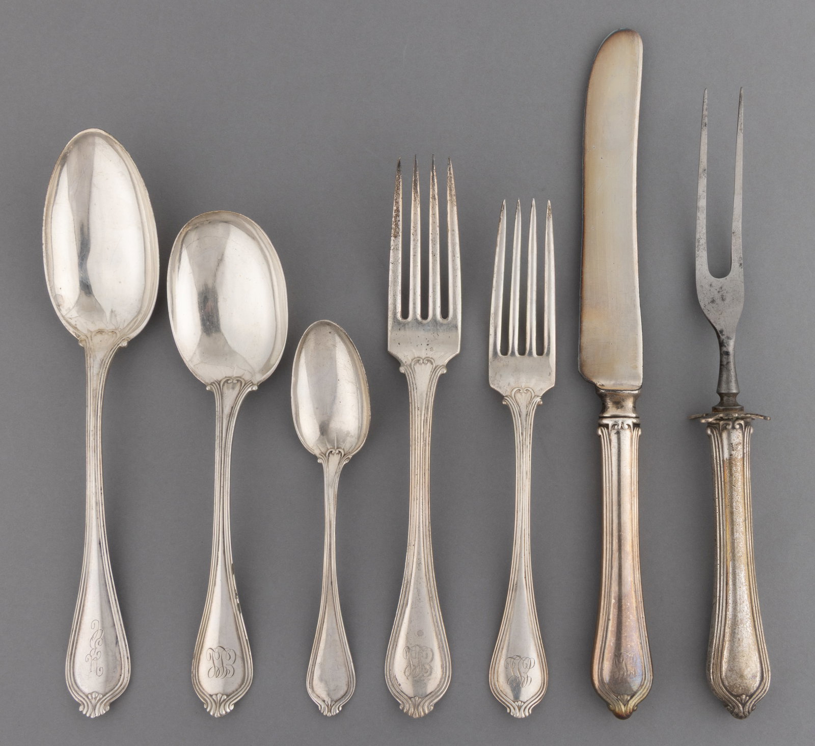 TOWLE "PAUL REVERE" STERLING SILVER 59-PIECE FLATWARE SET (1 of 2)