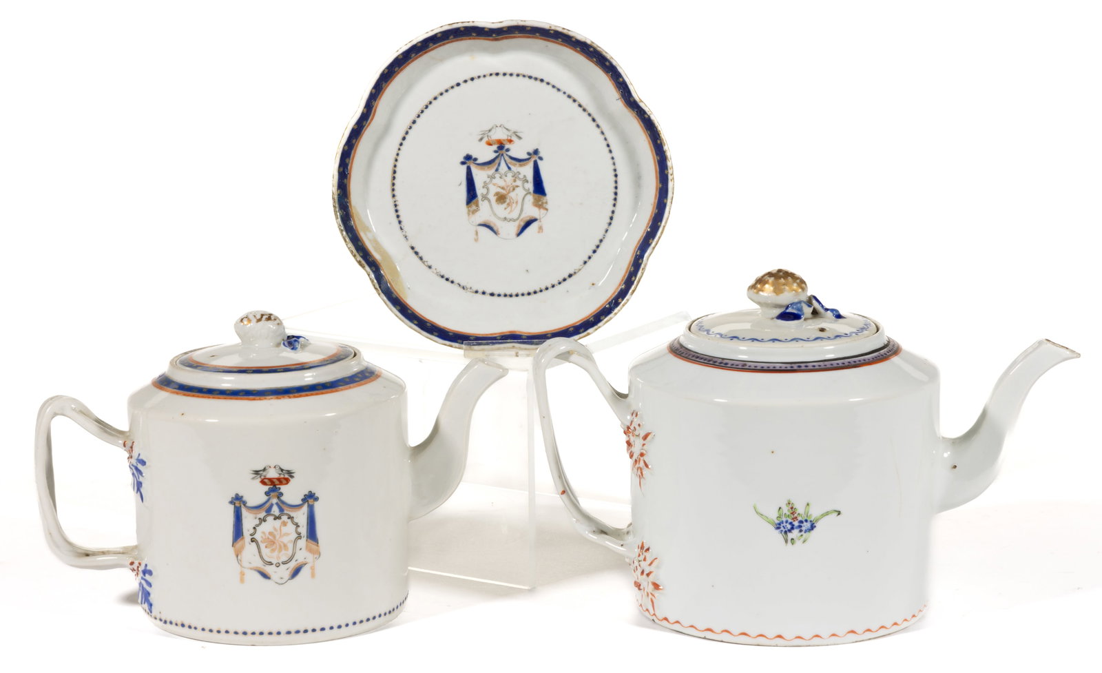 CHINESE EXPORT PORCELAIN TEAPOTS AND RELATED ARTICLES, LOT OF THREE (1 of 6)