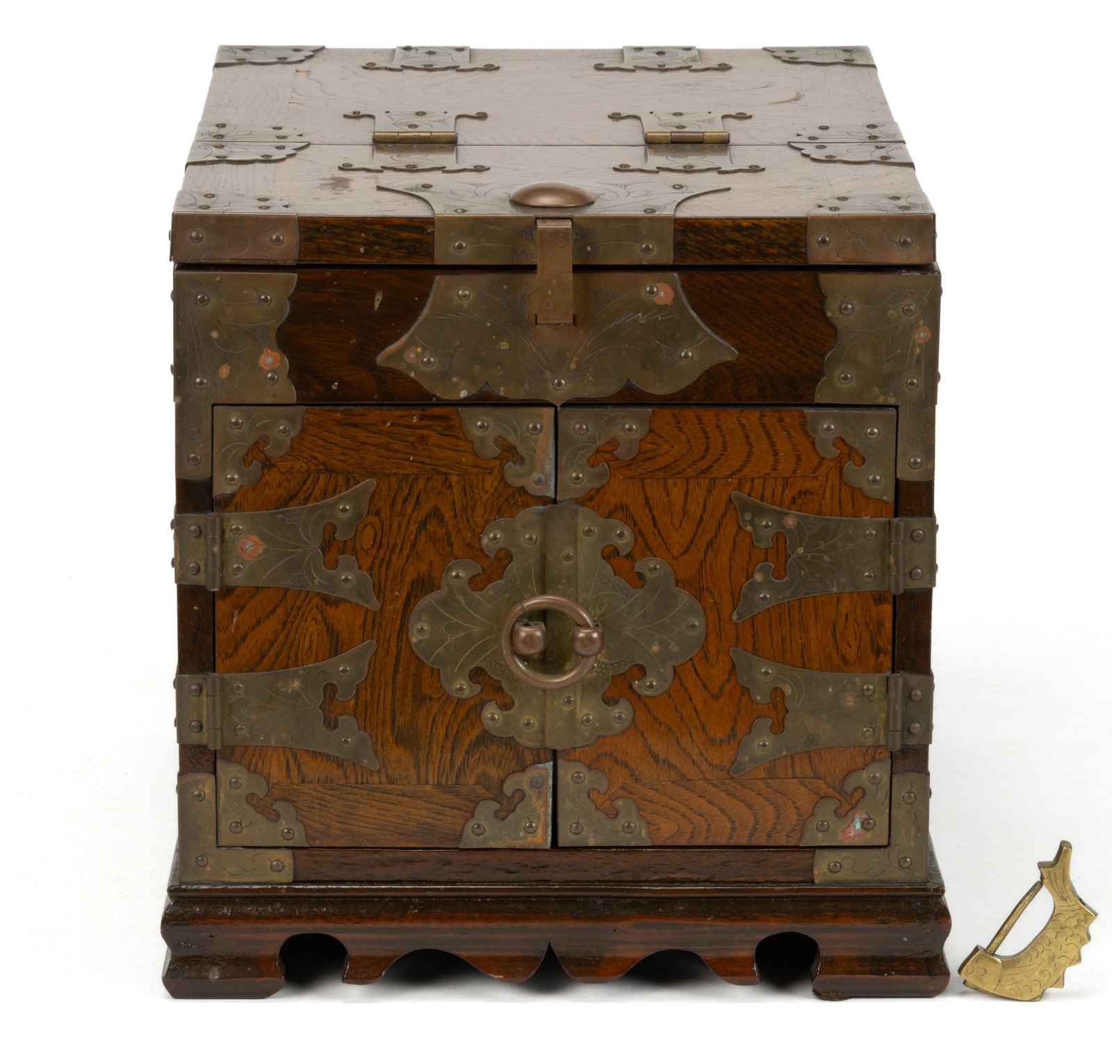 CHINESE CARVED WOOD VANITY MIRROR BOX (1 of 8)