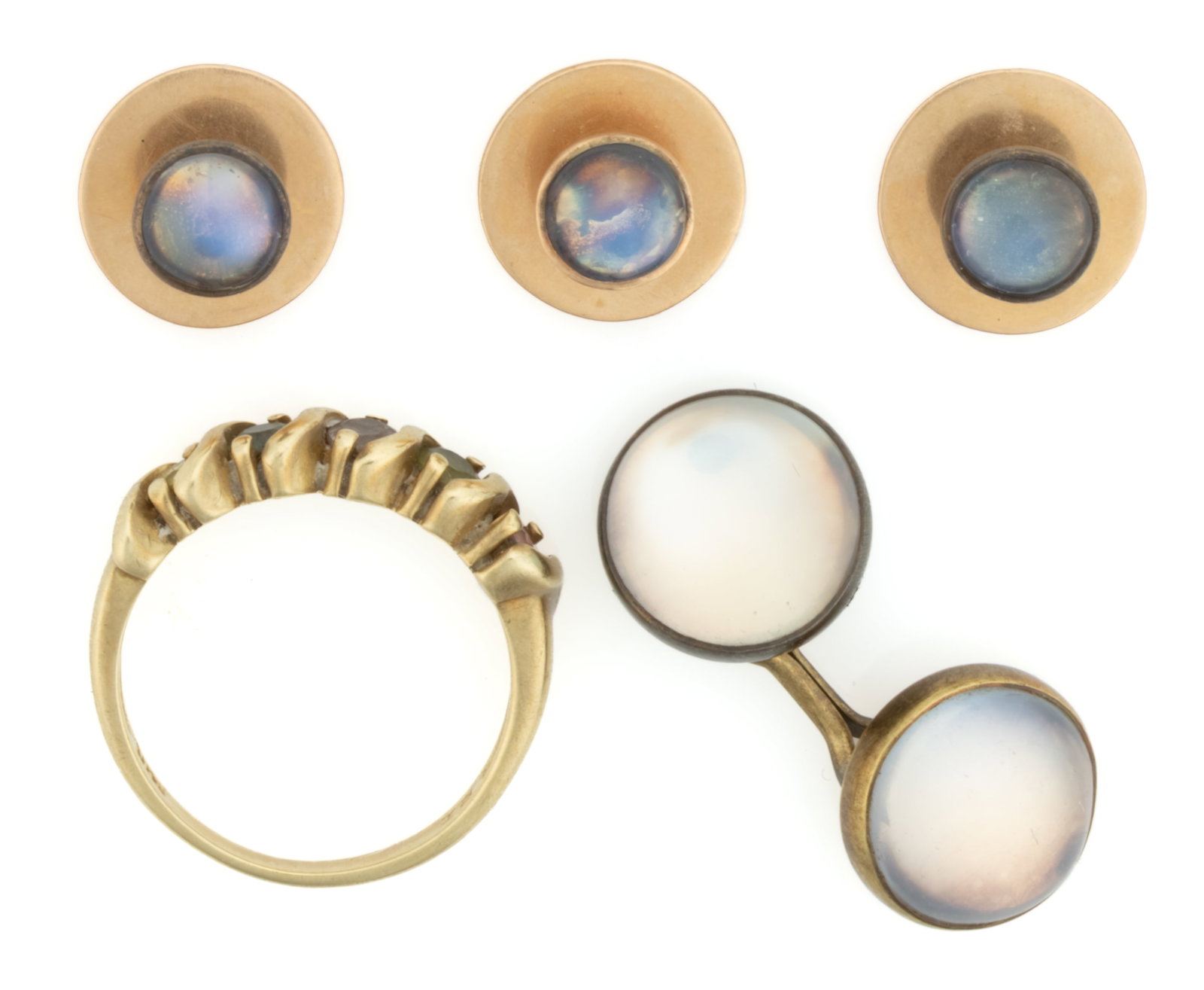 ANTIQUE / VINTAGE 10K AND 14K GOLD JEWELRY, LOT OF FIVE: ANTIQUE / VINTAGE 10K AND 14K GOLD JEWELRY, LOT OF FIVE, comprising a four-piece antique / vintage 14K gold men's jewelry set by Sansbury & Nellis of Newark, NJ of three shirt studs and a