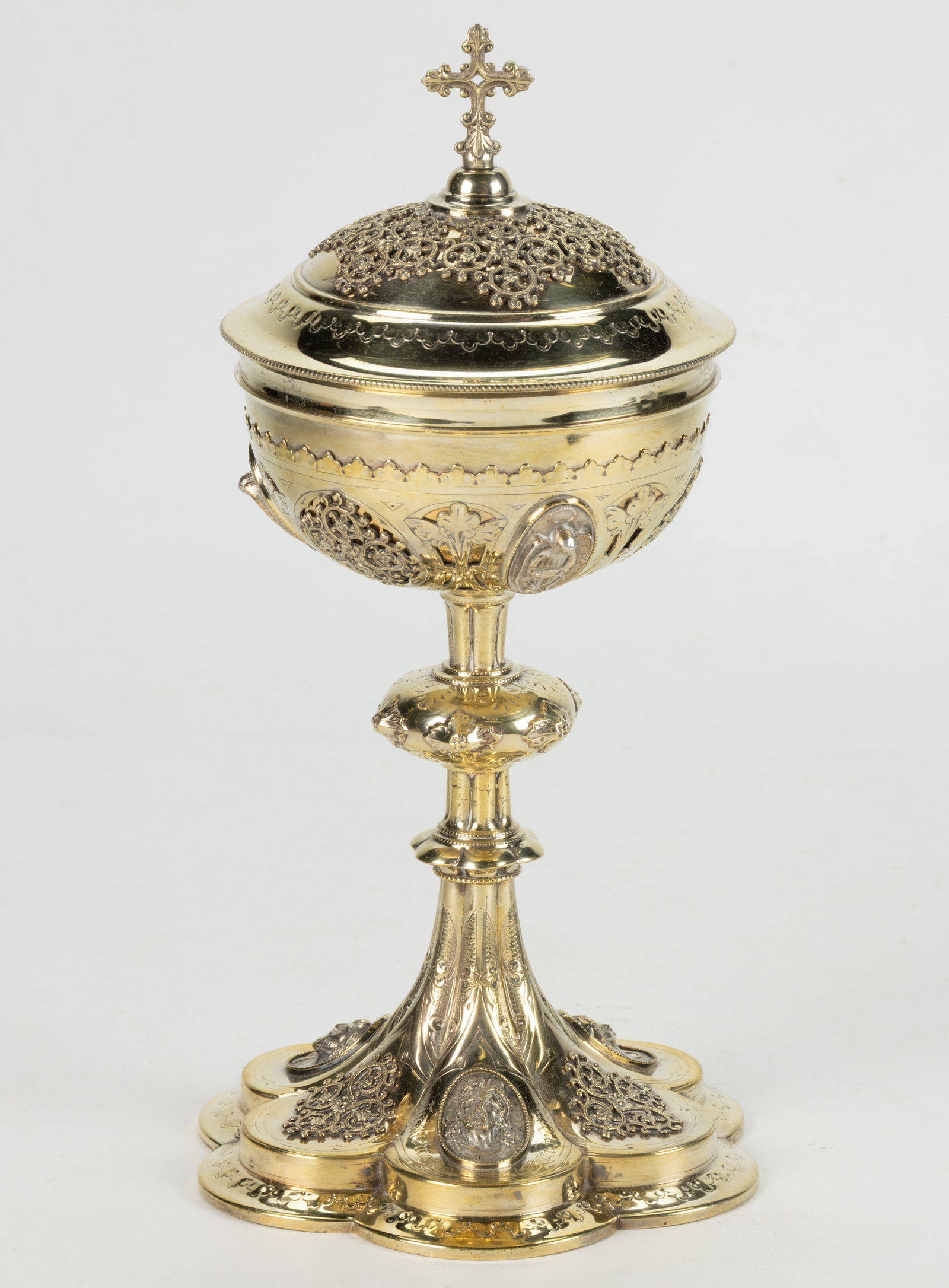 FRENCH EXPORT 0.800 SILVER CIBORIUM (1 of 4)