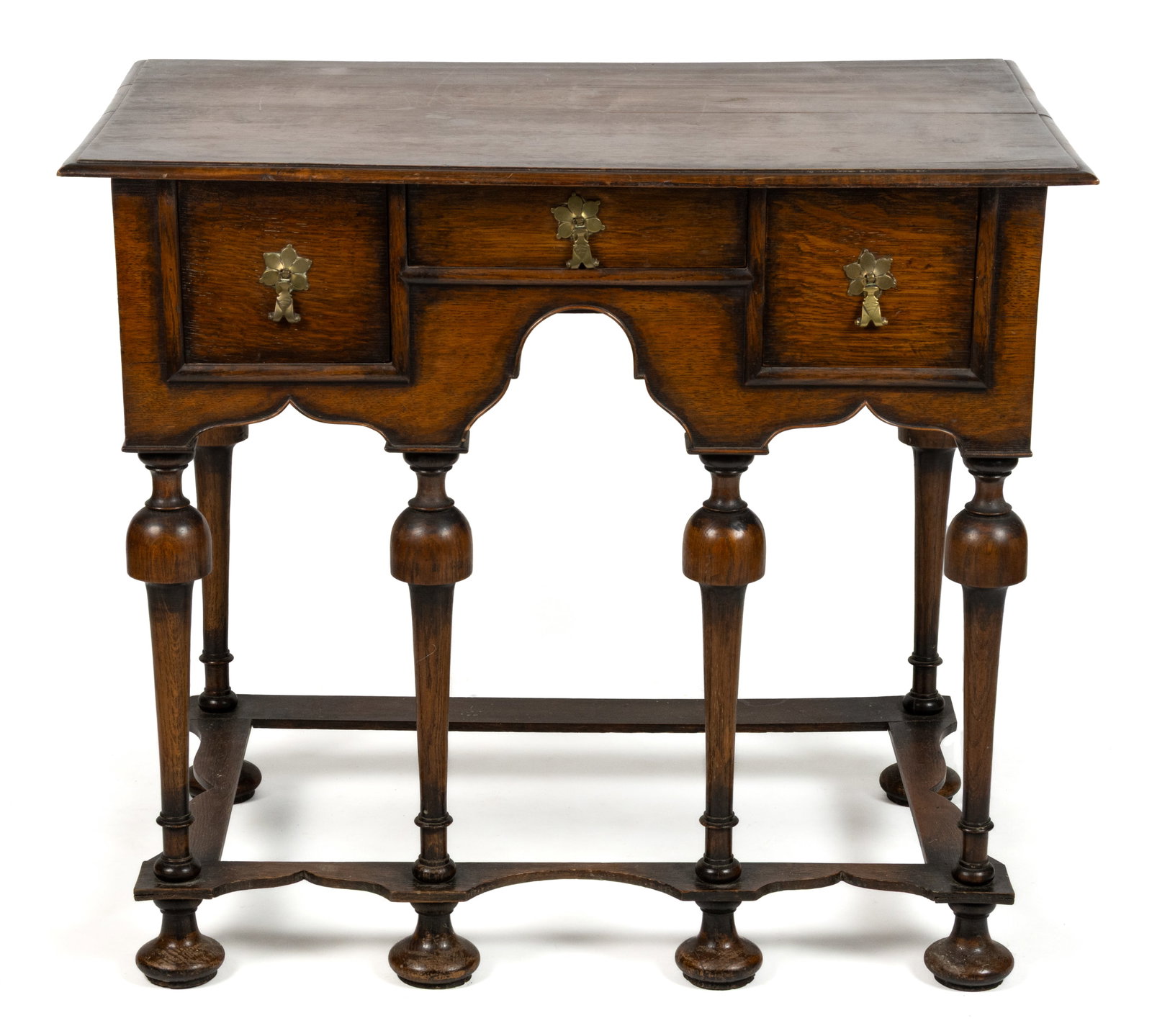 BRITISH WILLIAM AND MARY-STYLE OAK DRESSING TABLE (1 of 6)